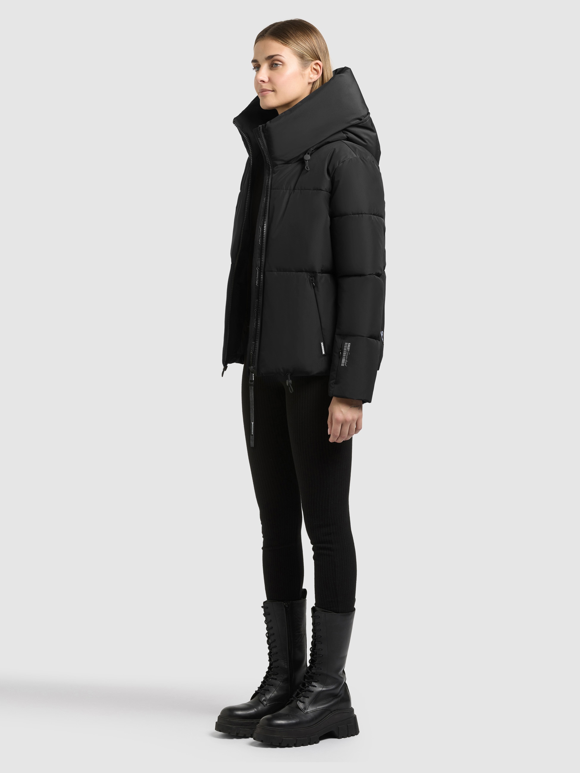khujo Steppjacke »AUDREY2 MATT« mit Kapuze Reissverschlusstaschen mit Fleecefutter