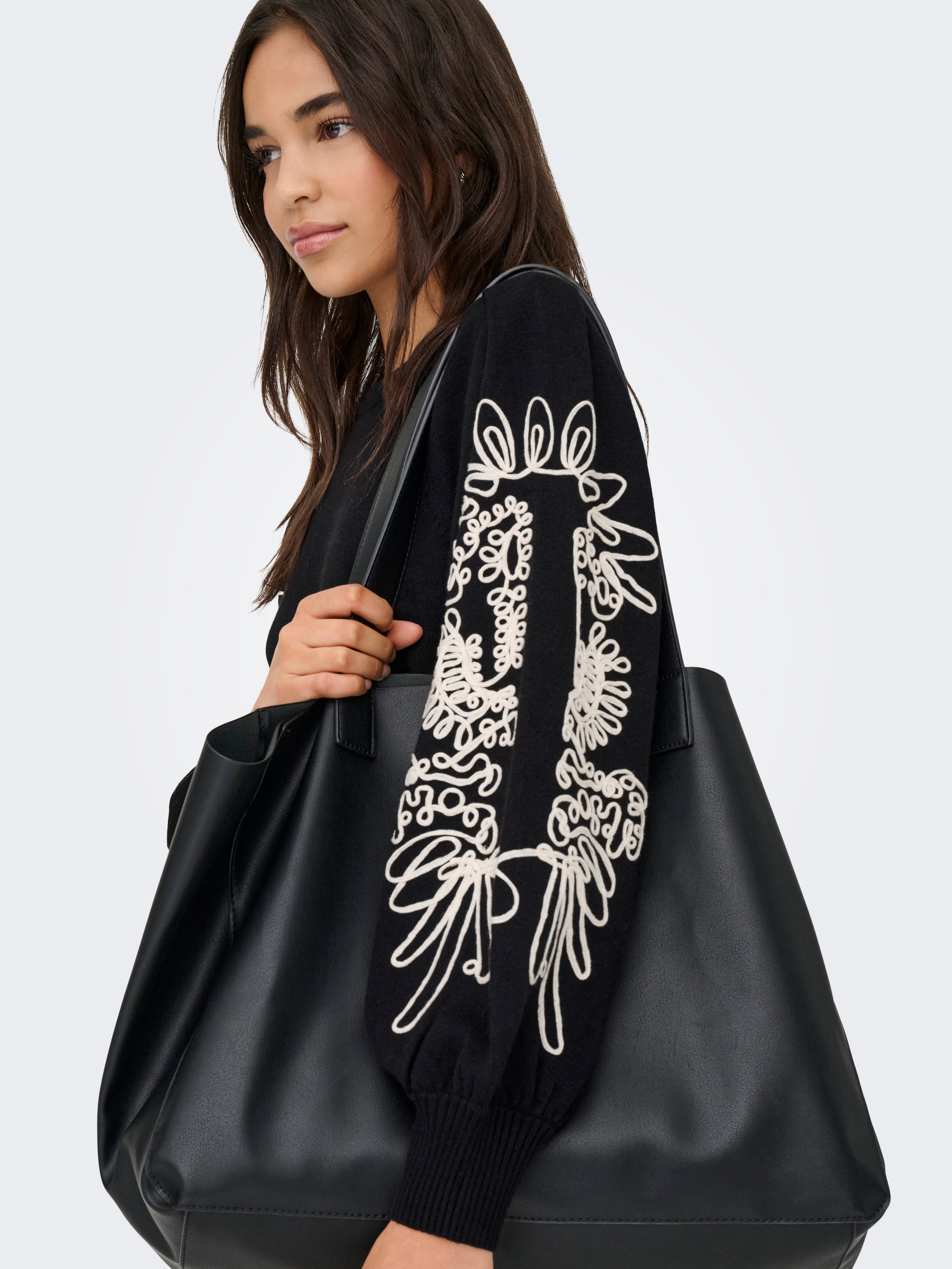 ONLY Robe en tricot »ONLMAGNOLIA LS DETAIL DRESS KNT« mélange de matériaux, coupe régulière