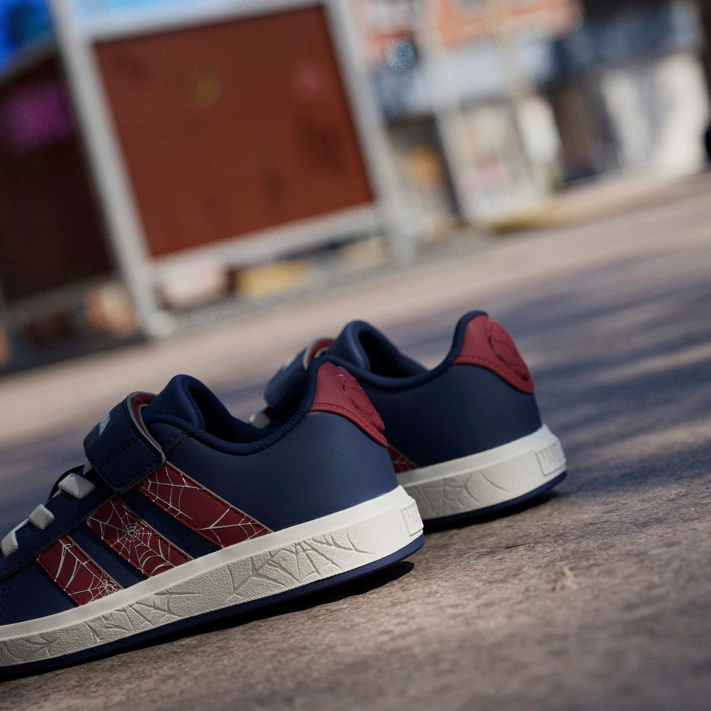 adidas Sportswear Chaussures à scratch »ADIDAS MARVEL SPIDER-MAN GRAND COURT«  für Kinder & Jugendliche