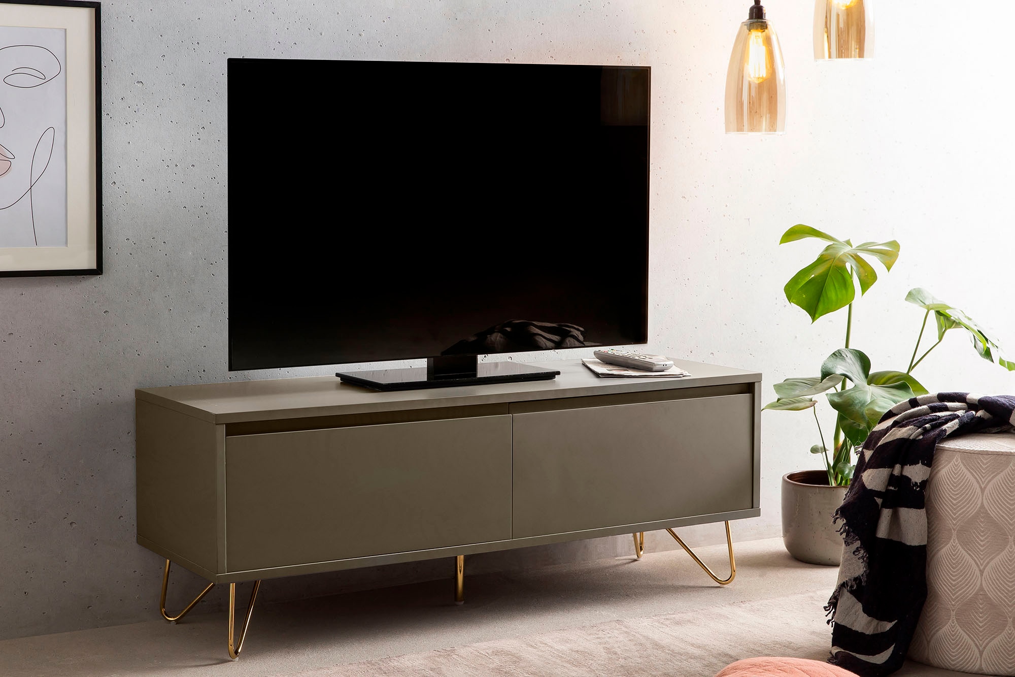 SalesFever Lowboard »Bolton - TV-Kommode in schlichter Eleganz« Kommode mit Klappendämpfe,  Hairpin Beinen