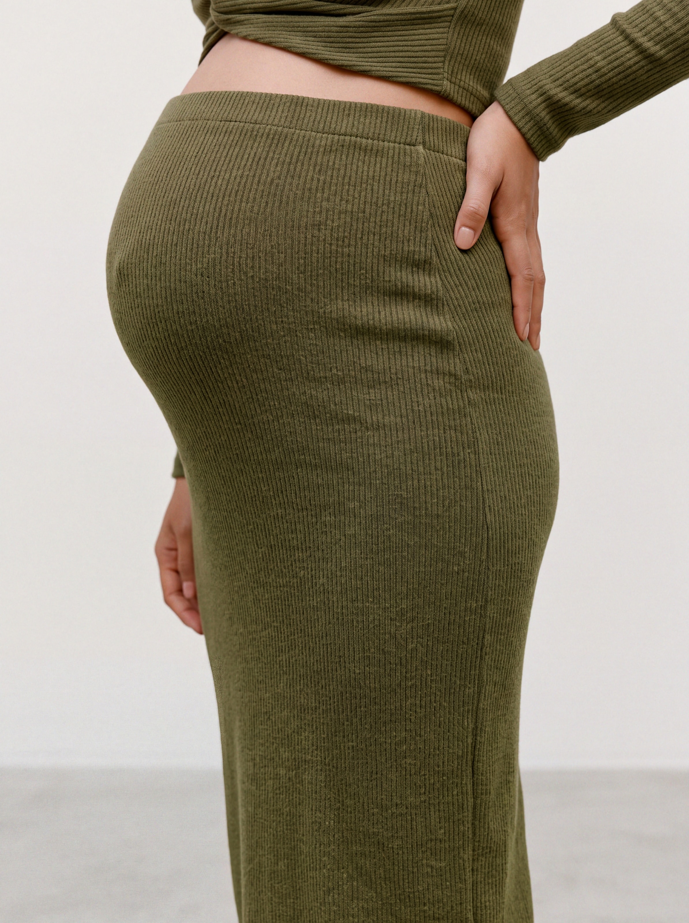 Mamalicious Jupe midi »MLMELONI JRS MIDI SKIRT HW NOOS« mélange de matériaux, taille haute