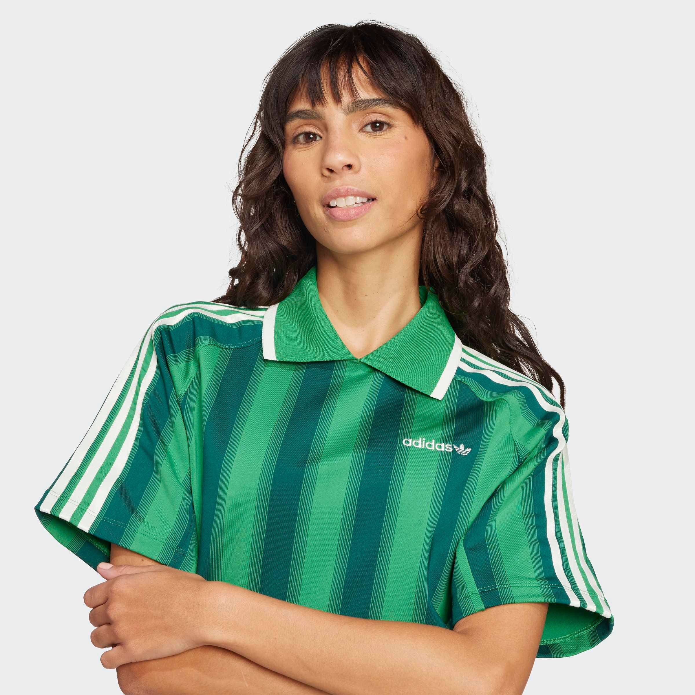 adidas Originals Shirtkleid »INSPIRED GRAPHIC« sportlicher Look, vom Fussball inspirierter Allover-Print