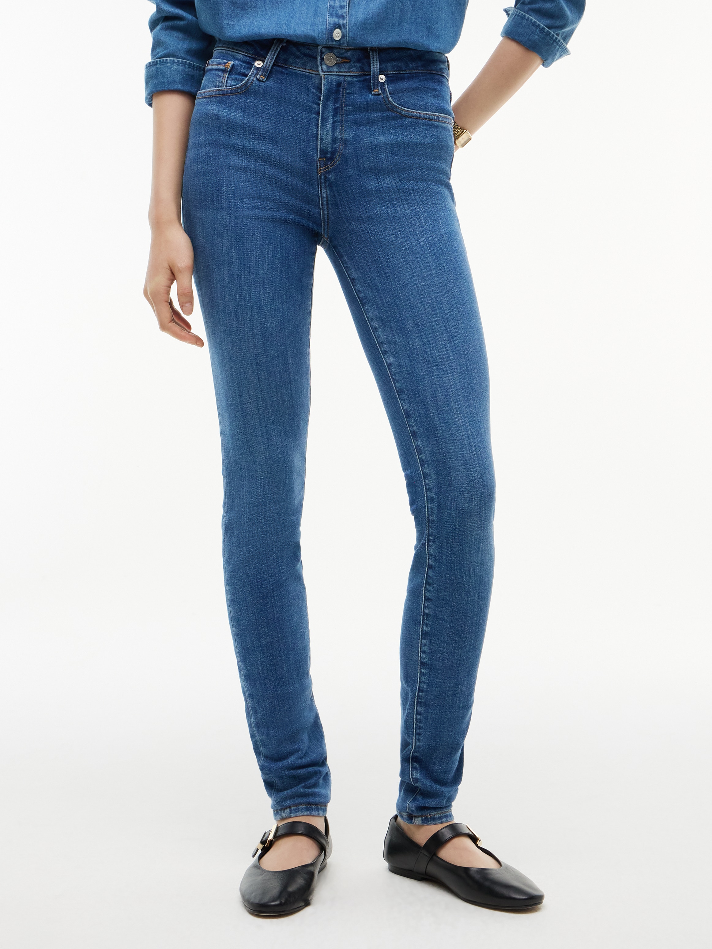 Tommy Hilfiger Skinny-fit-Jeans »HERITAGE COMO SKINNY RW« mit Tommy Hilfiger Logo-Badge, 5-Pocket-Stil