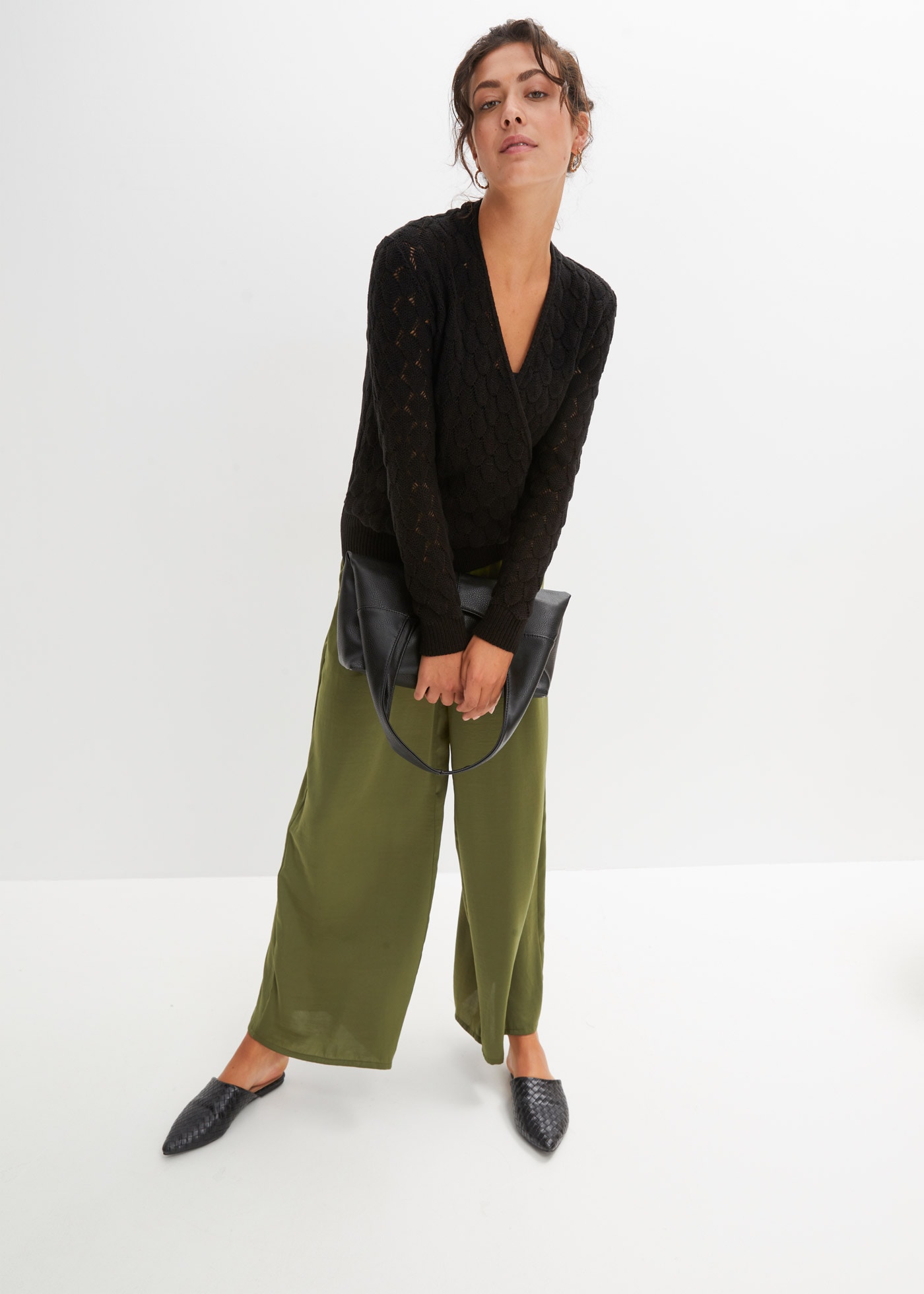 bonprix Pull en tricot aus Polyacryl, mit Wickeloptik, mit Ajour-Strick, lockere Passform