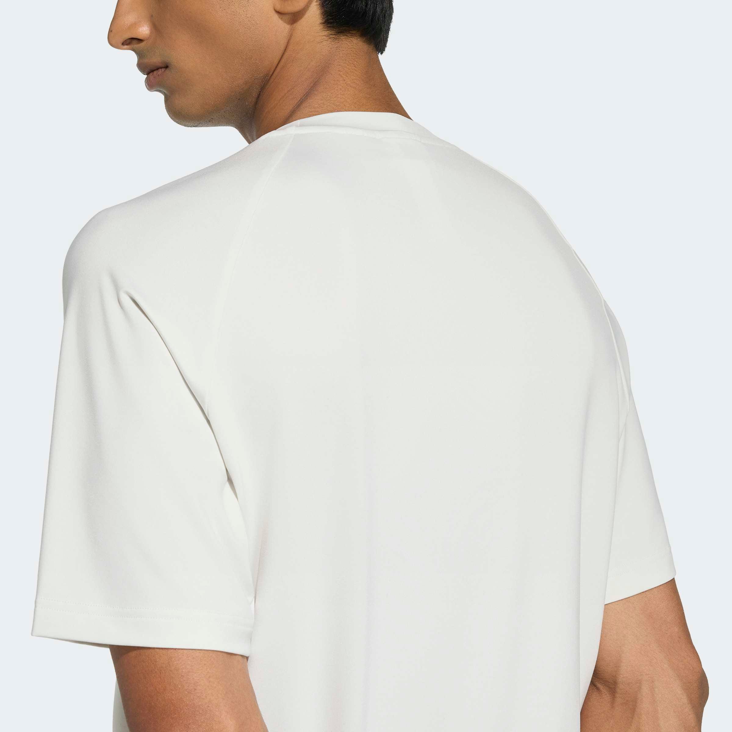 adidas Originals T-Shirt »TECH TREFOIL ESSENTIALS POLYESTER« sportlicher Stil, ohne Verschluss, aus Polyester
