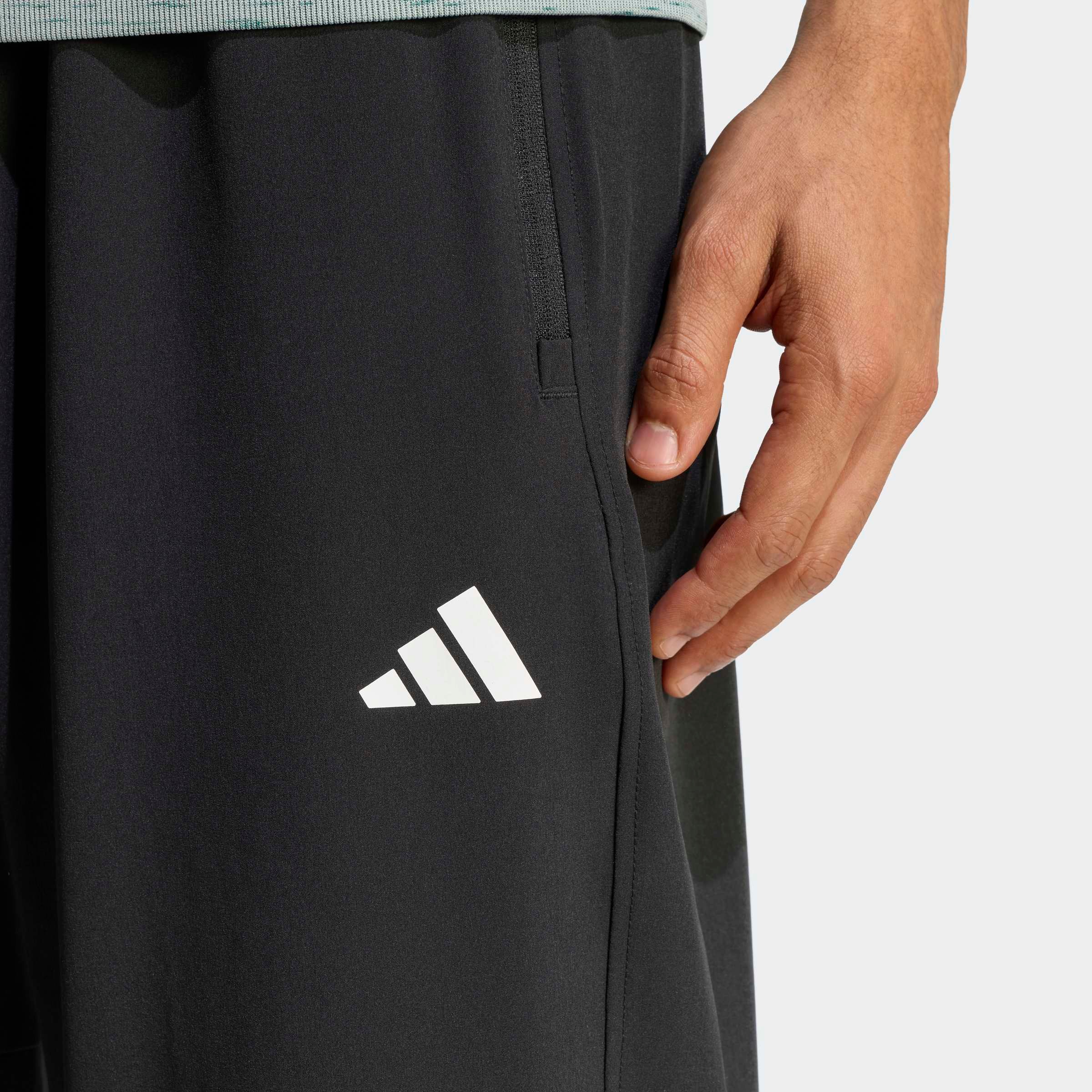 adidas Performance Pantalon de sport »WORKOUT ESSENTIALS FLEX WOVEN 3/4«