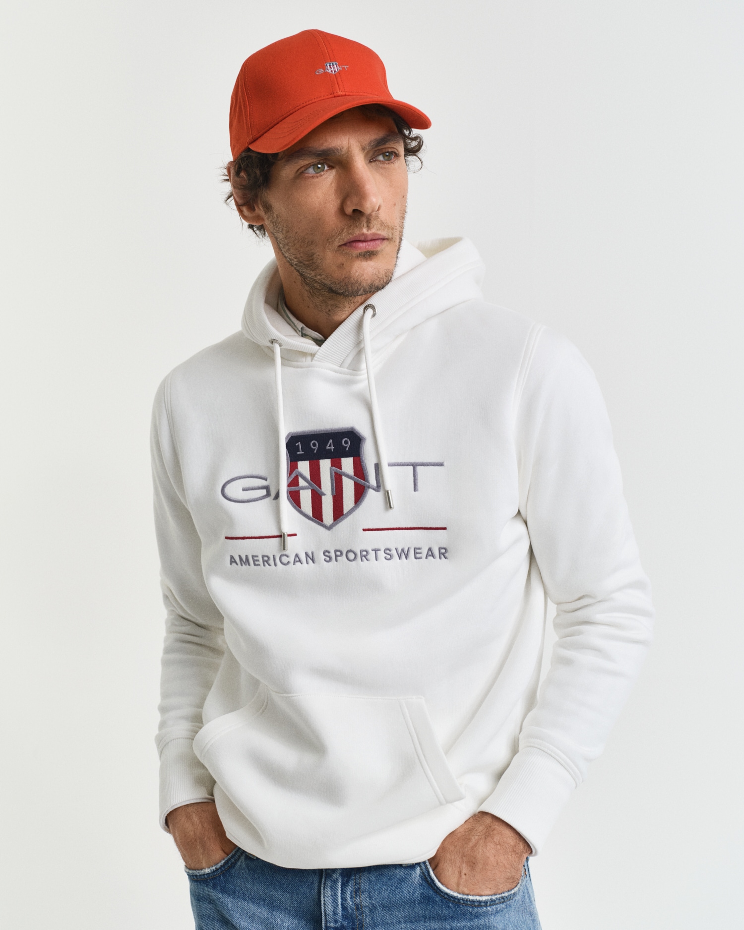 Gant Hoodie »REG ARCHIVE SHIELD HOODIE«, mit modischer Logostickerei auf der Brust
