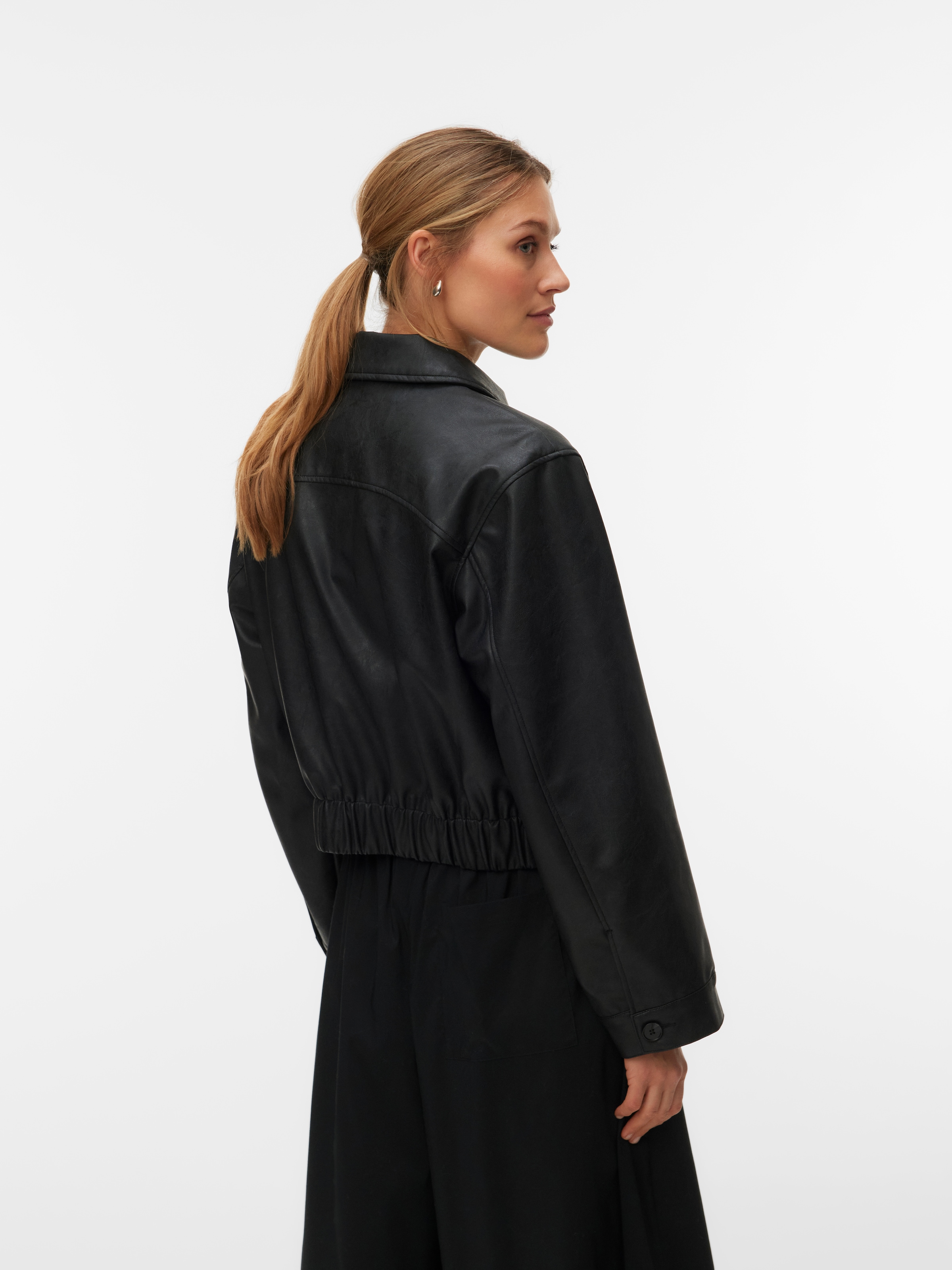 Vero Moda Veste en imitation cuir »VMLUANA LS PL BOMBER SHACKET« Lederimitat, Box Fit Form