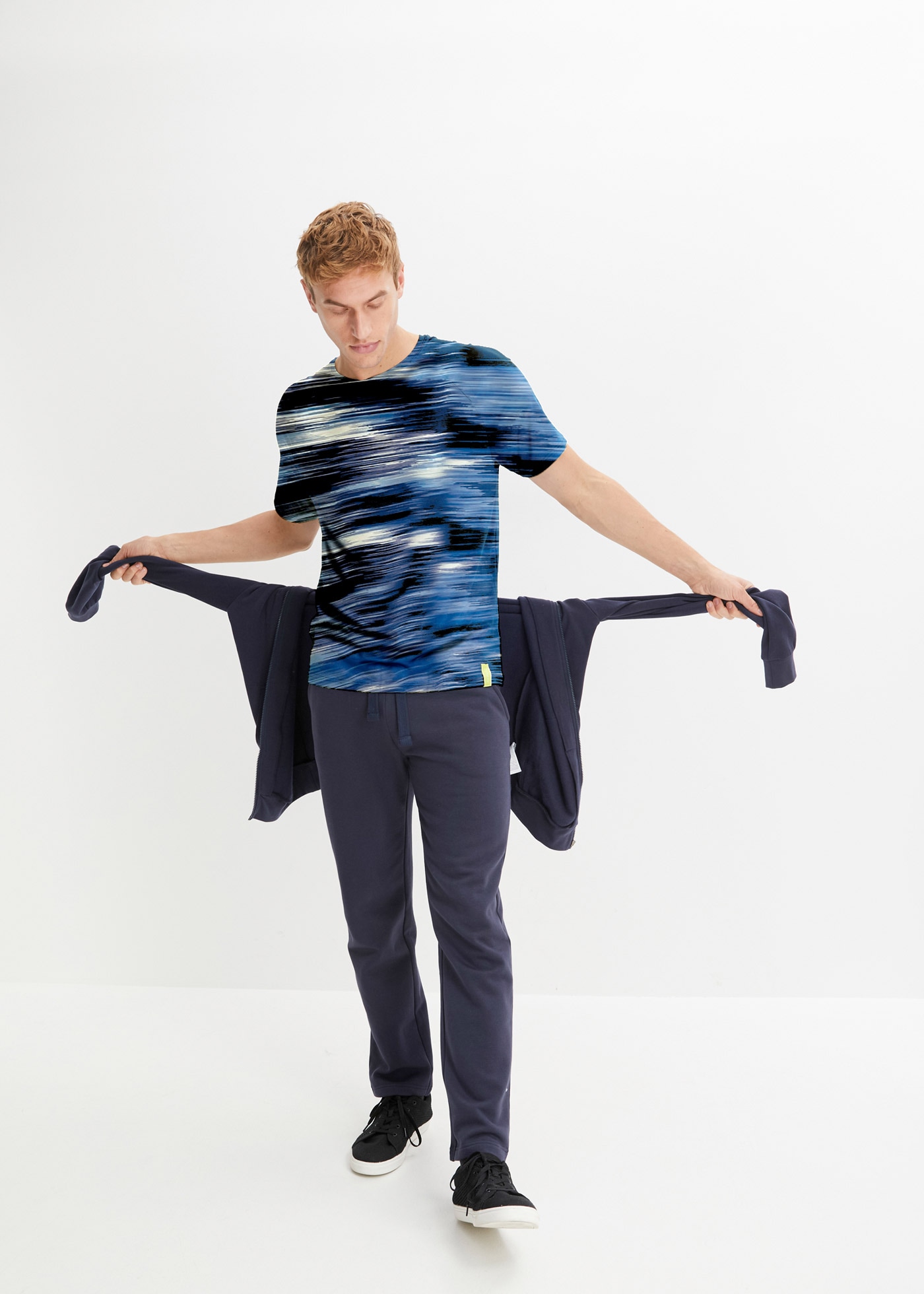 bonprix Sweat à capuche »Kapuzen-Sweatjacke mit Reissverschluss« Kapuzen-Sweatjacke mit Reissverschluss