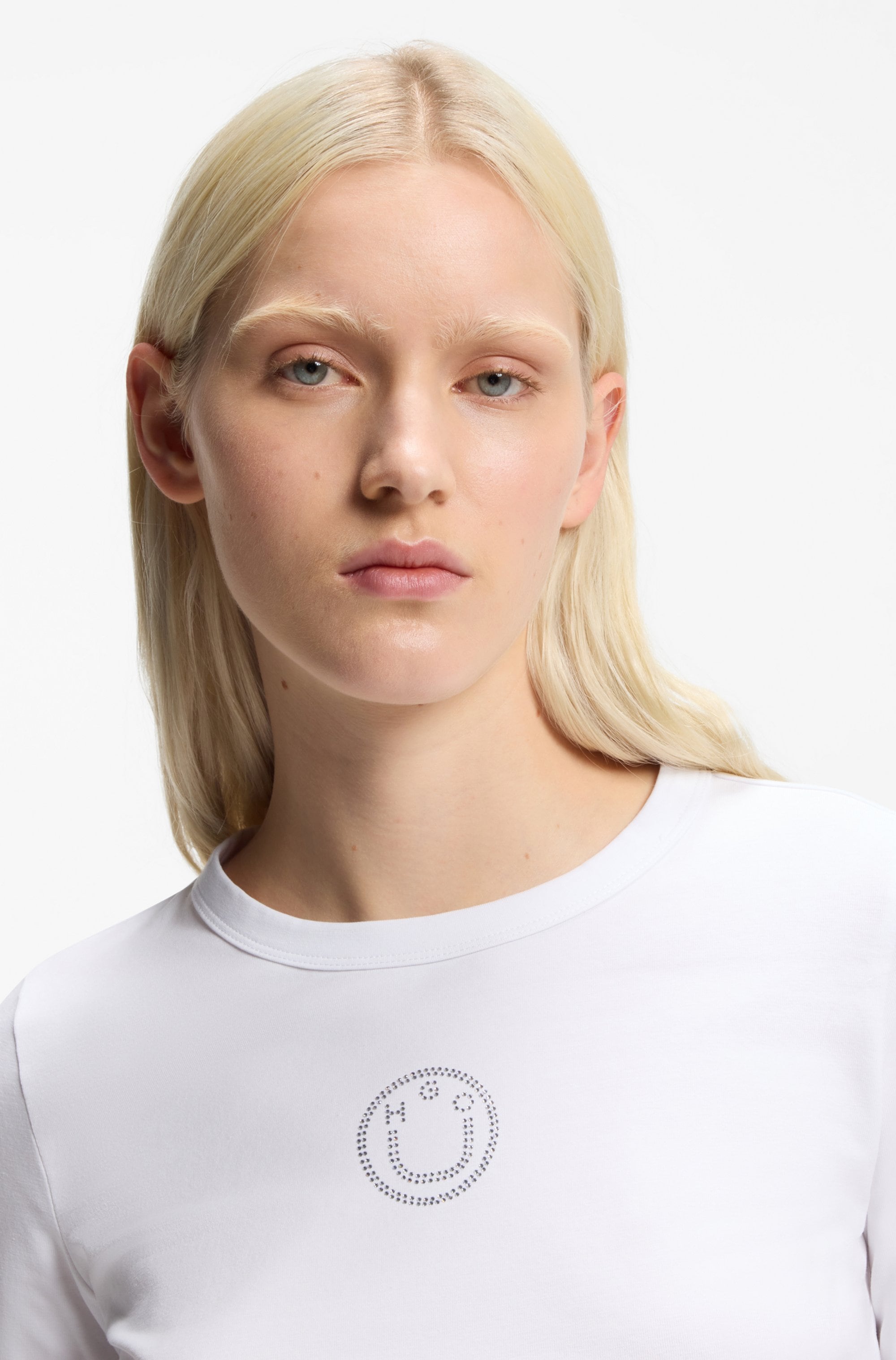 HUGO Blue Langarmshirt »Daliriee« cropped, Rundhals, mit Strassbesatz