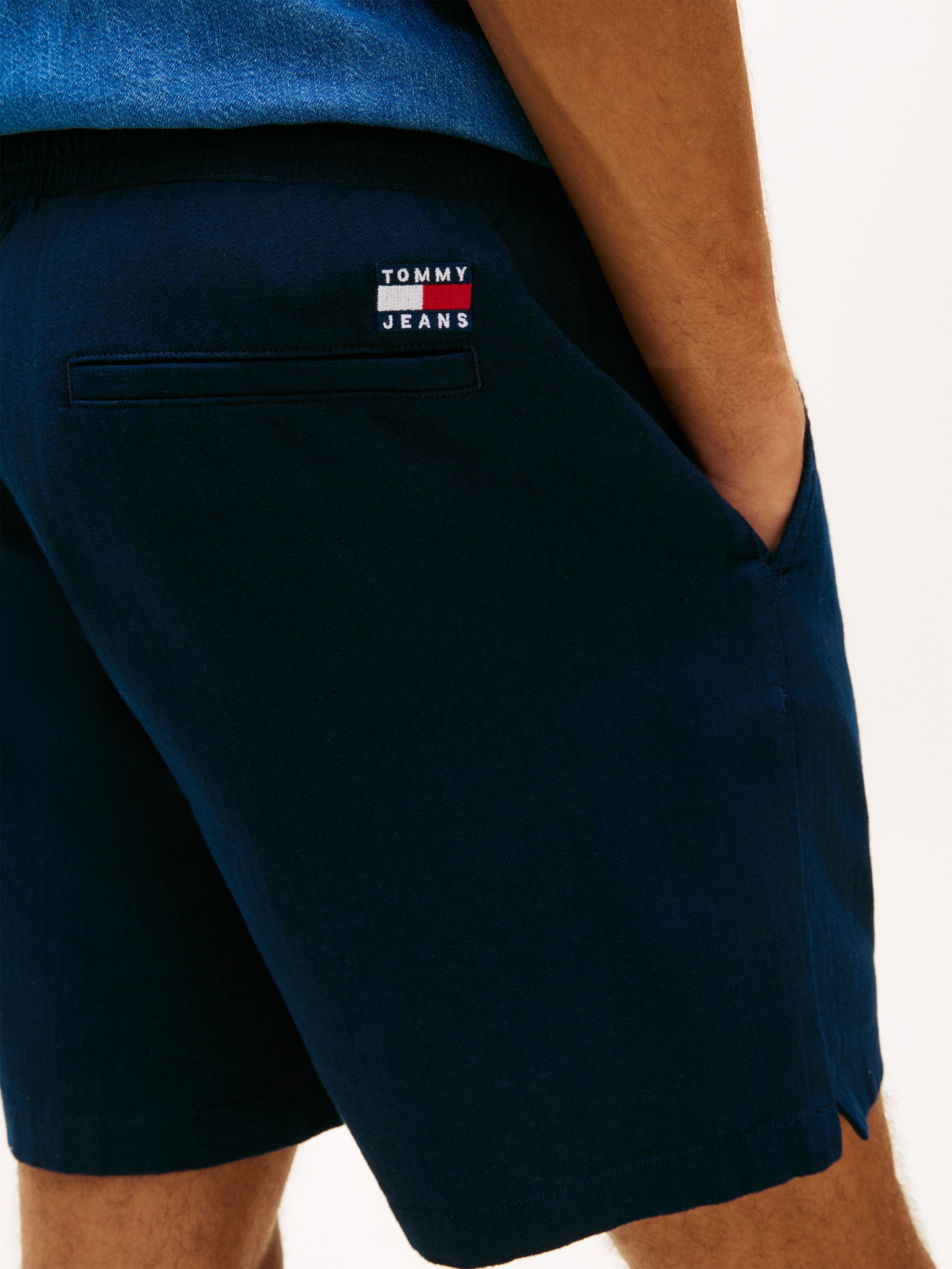 Tommy Jeans Short »LINEN BLEND PULL-ON«  coupe régulière avec poches pratiques