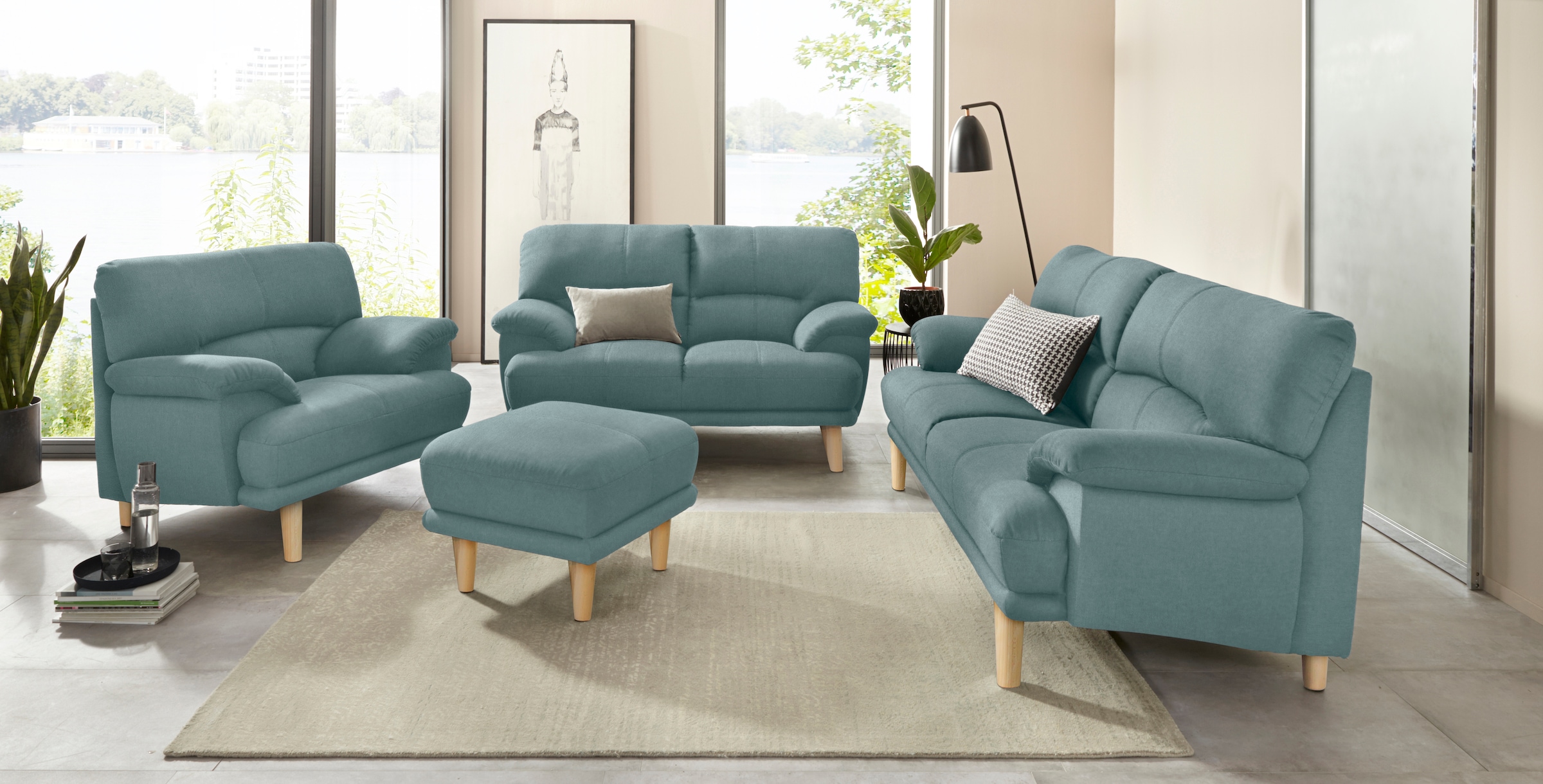 TRENDMANUFAKTUR 3-places »Cecilia, Sofa in italienischem Design« avec un excellent confort d'assise, accoudoirs extra confortables, pieds en bois