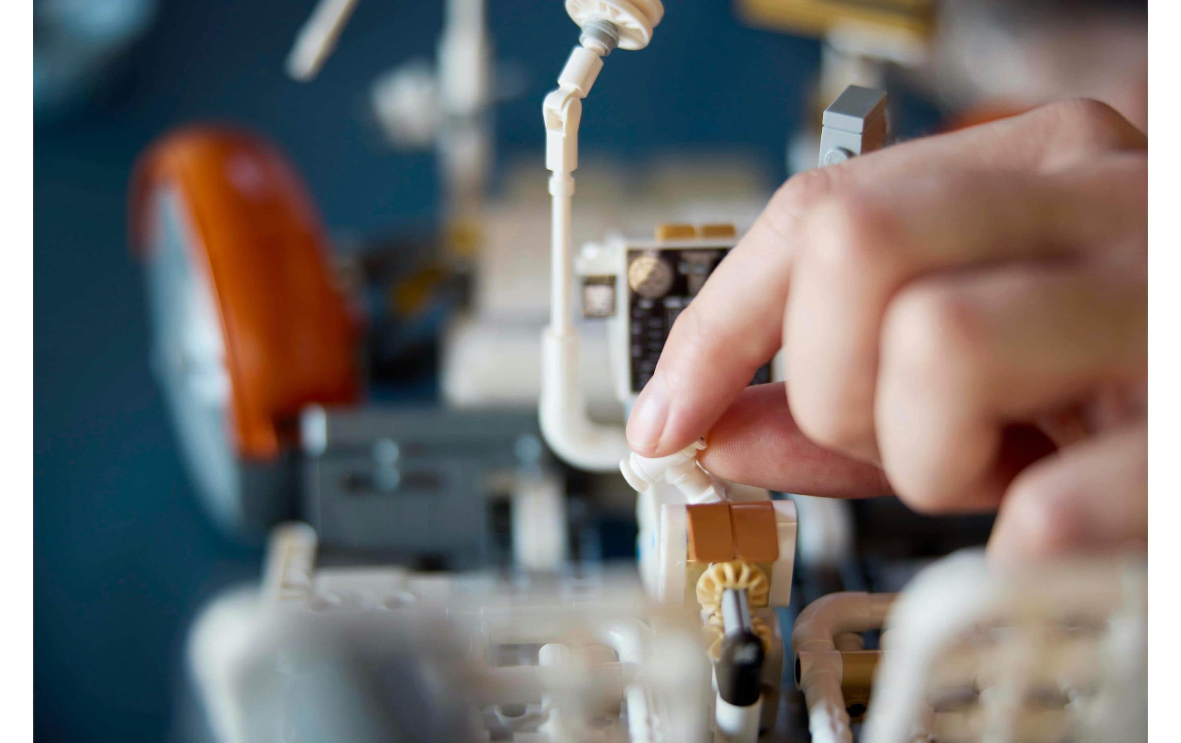 LEGO® Konstruktionsspielsteine »Technic NASA Apollo Lunar Roving Vehicle (LRV) 42182«