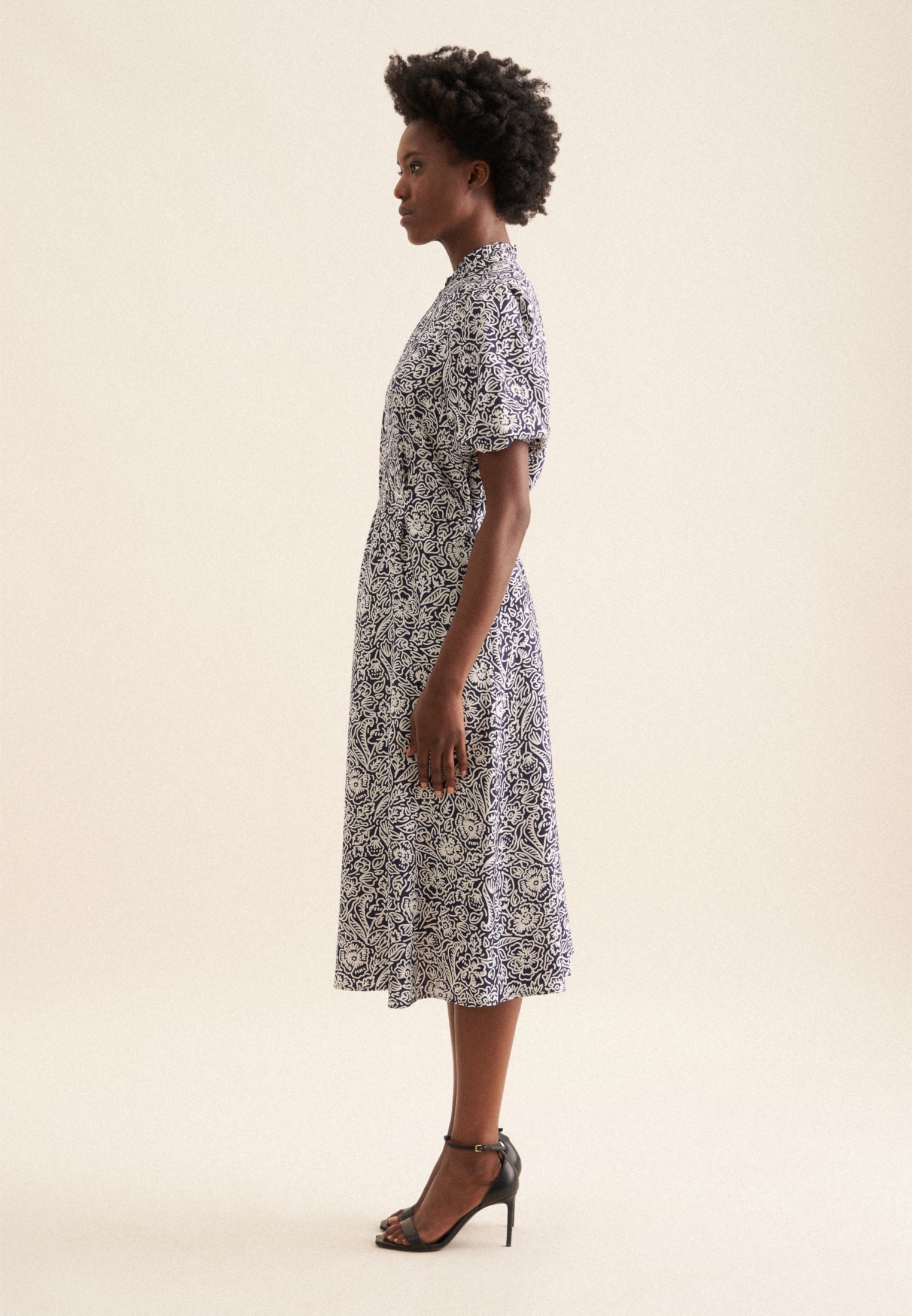 seidensticker Sommerkleid »Schwarze Rose« 1/2 Rundhals Floral