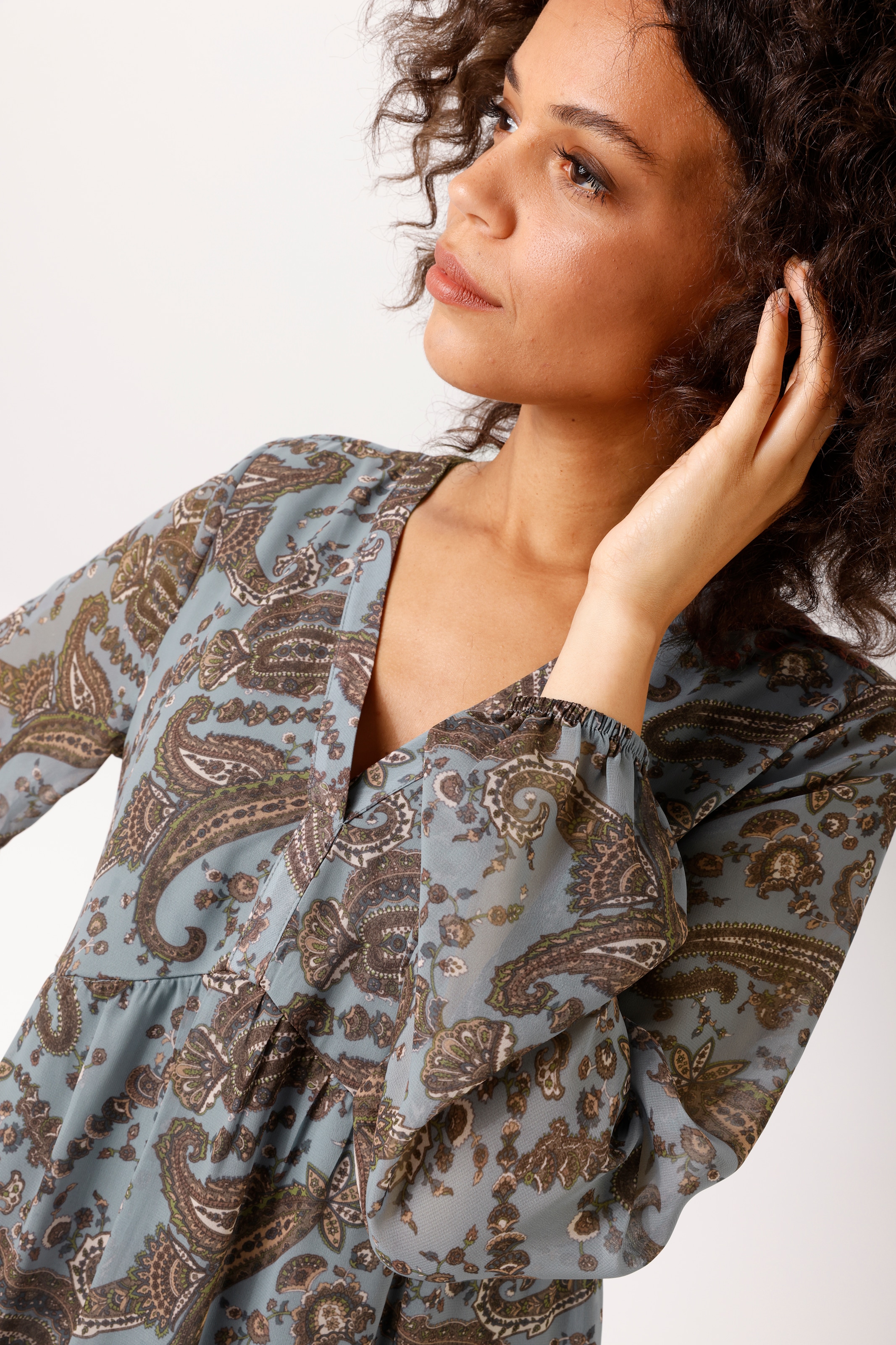 Aniston CASUAL Robe tunique avec imprimé Paisley fantaisiste et grand format - NOUVELLE COLLECTION