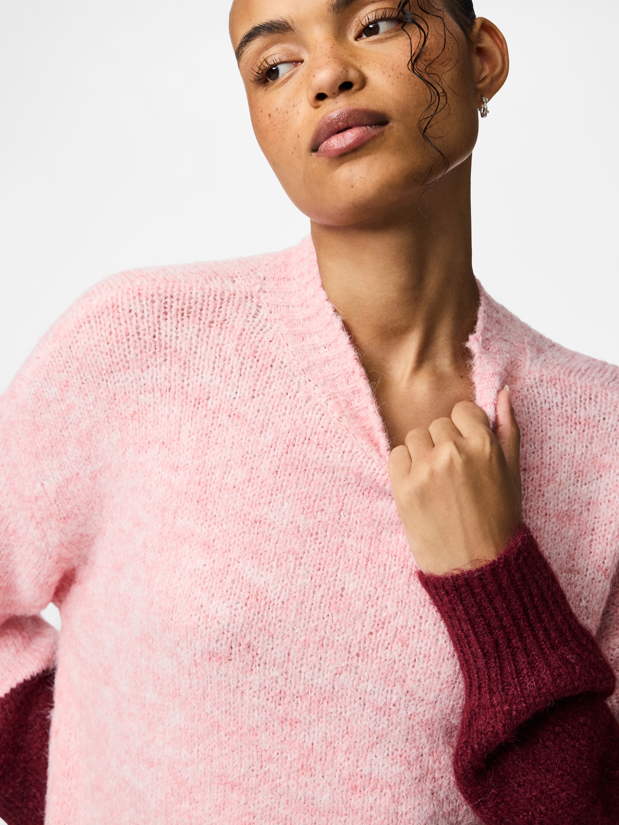 pieces Pull à col rond »PCIVY LS O-NECK COLOR BLOCK KNIT PWP BC« Colorblock Design