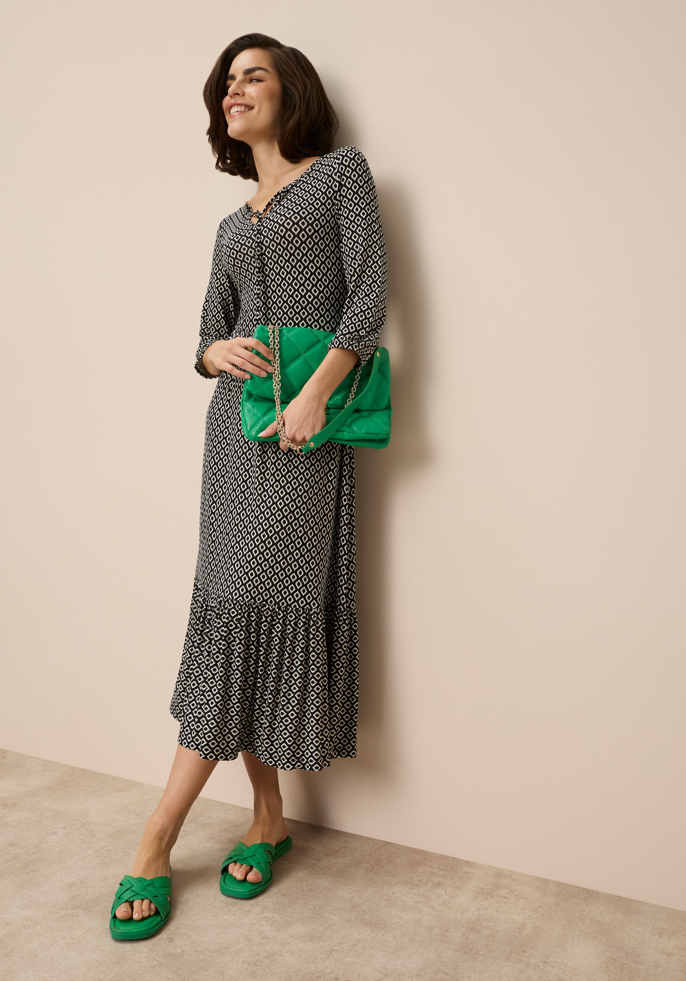 Tamaris Midikleid aus bequemem Jersey mit Schnürdetail