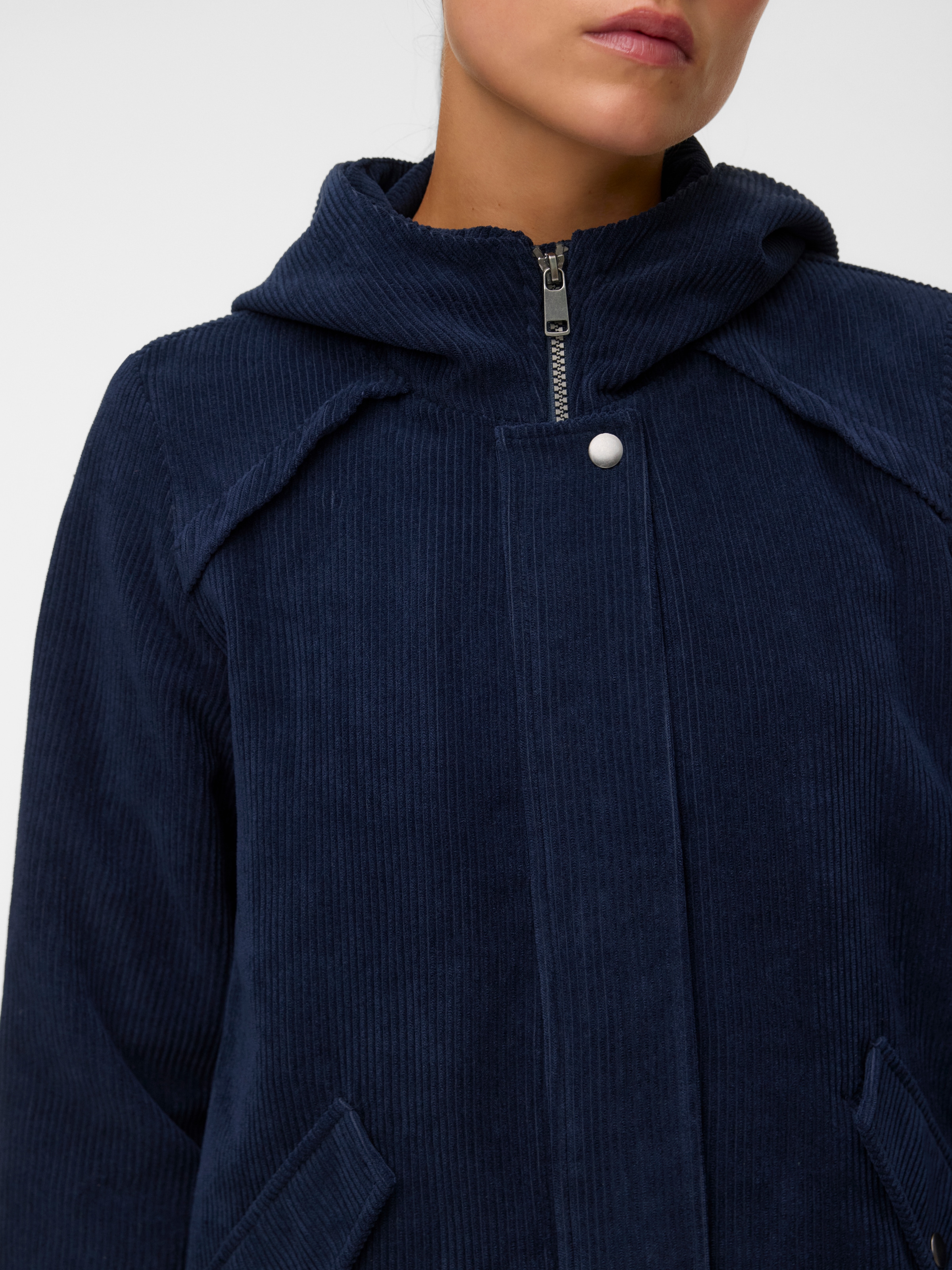 Vero Moda Parka »VMDEBRAZOA SHORT PARKA NOOS« avec capuche Fibre synthétique, avec capuche