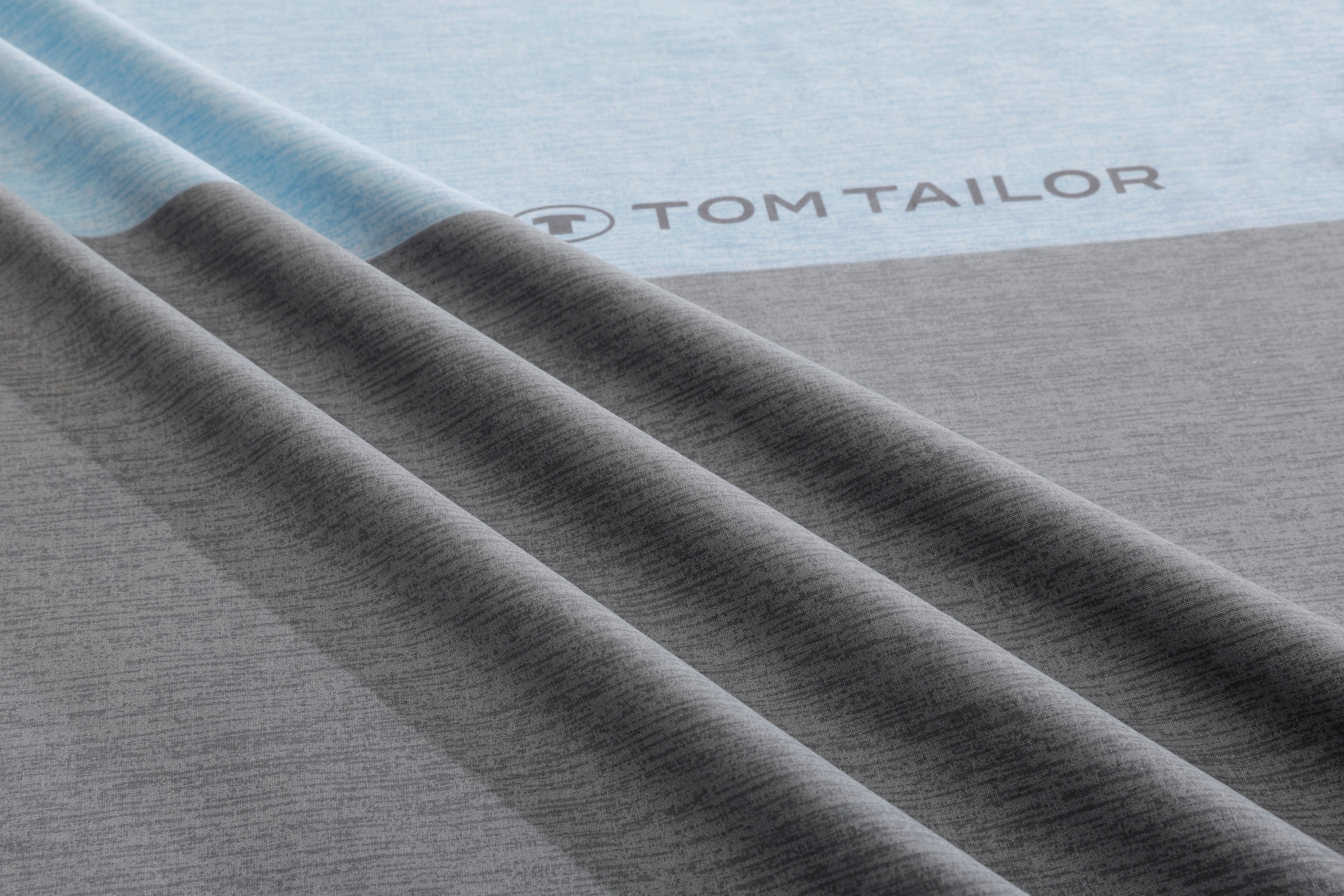 TOM TAILOR HOME Linge de lit »Henry« 3 cuis Bettwäsche aus Baumwolle, mit GRATIS-Zugabe: Sporthandtuch
