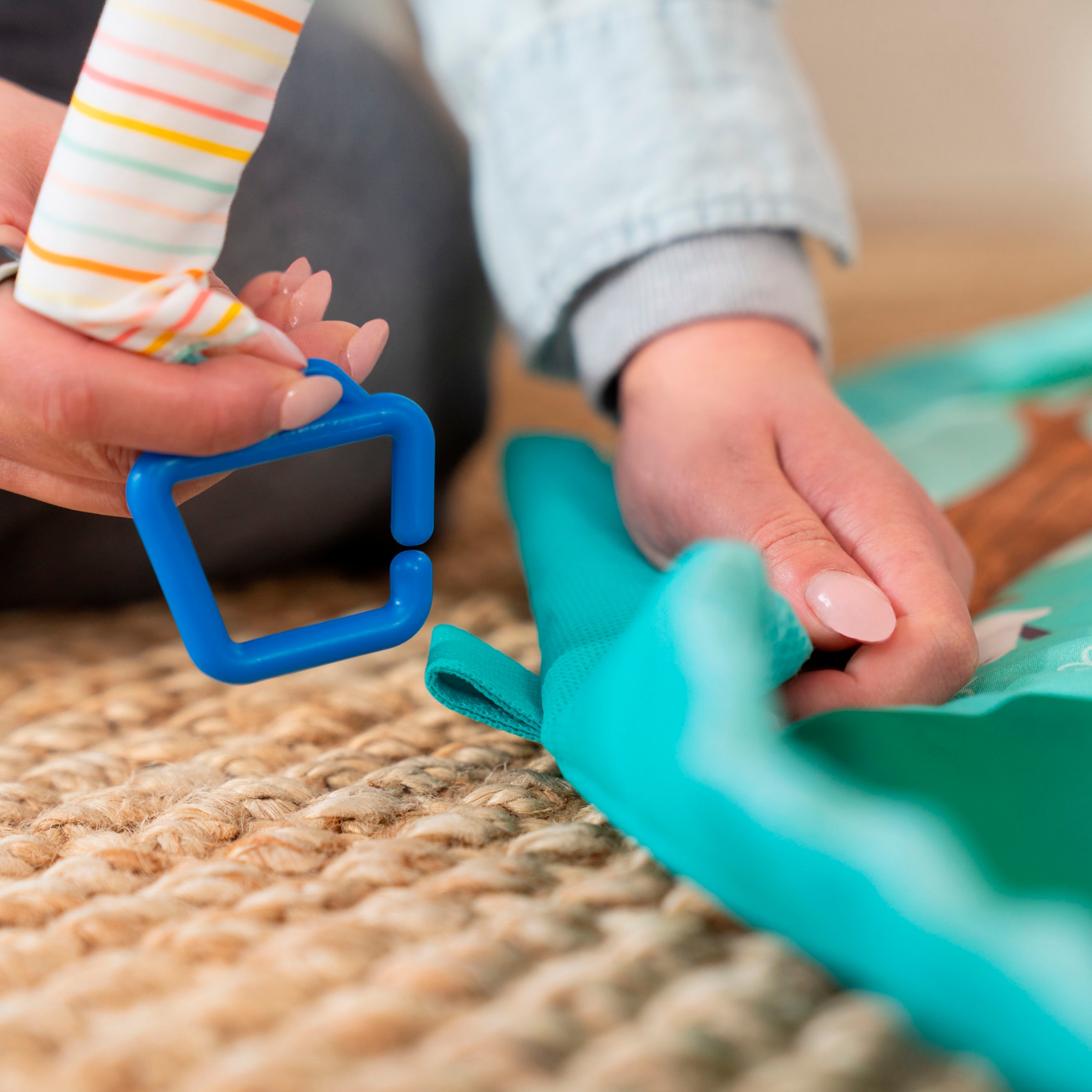 Baby Einstein Spielbogen »Happy Harvest Touch & Feel Activity Gym« mit Soundeffekt