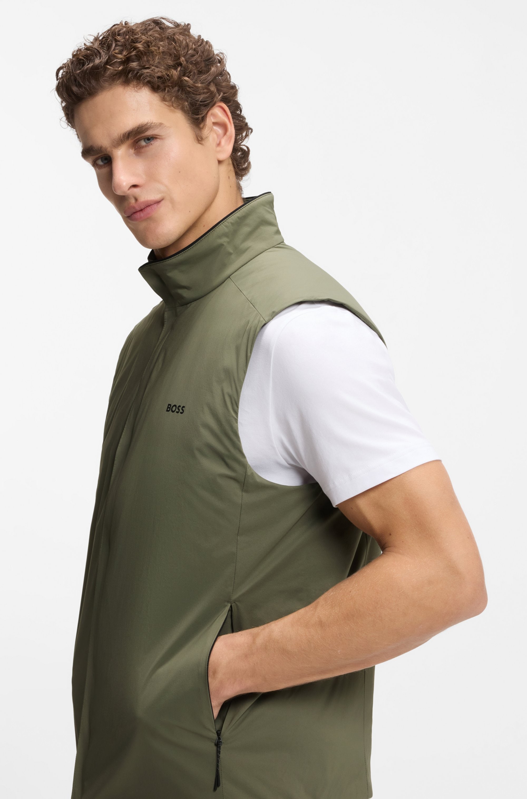 BOSS GREEN Gilet fonctionnel Regular Fit, 4-Wege-Stretch-Qualität, Highloft-Stretch-Wattierung