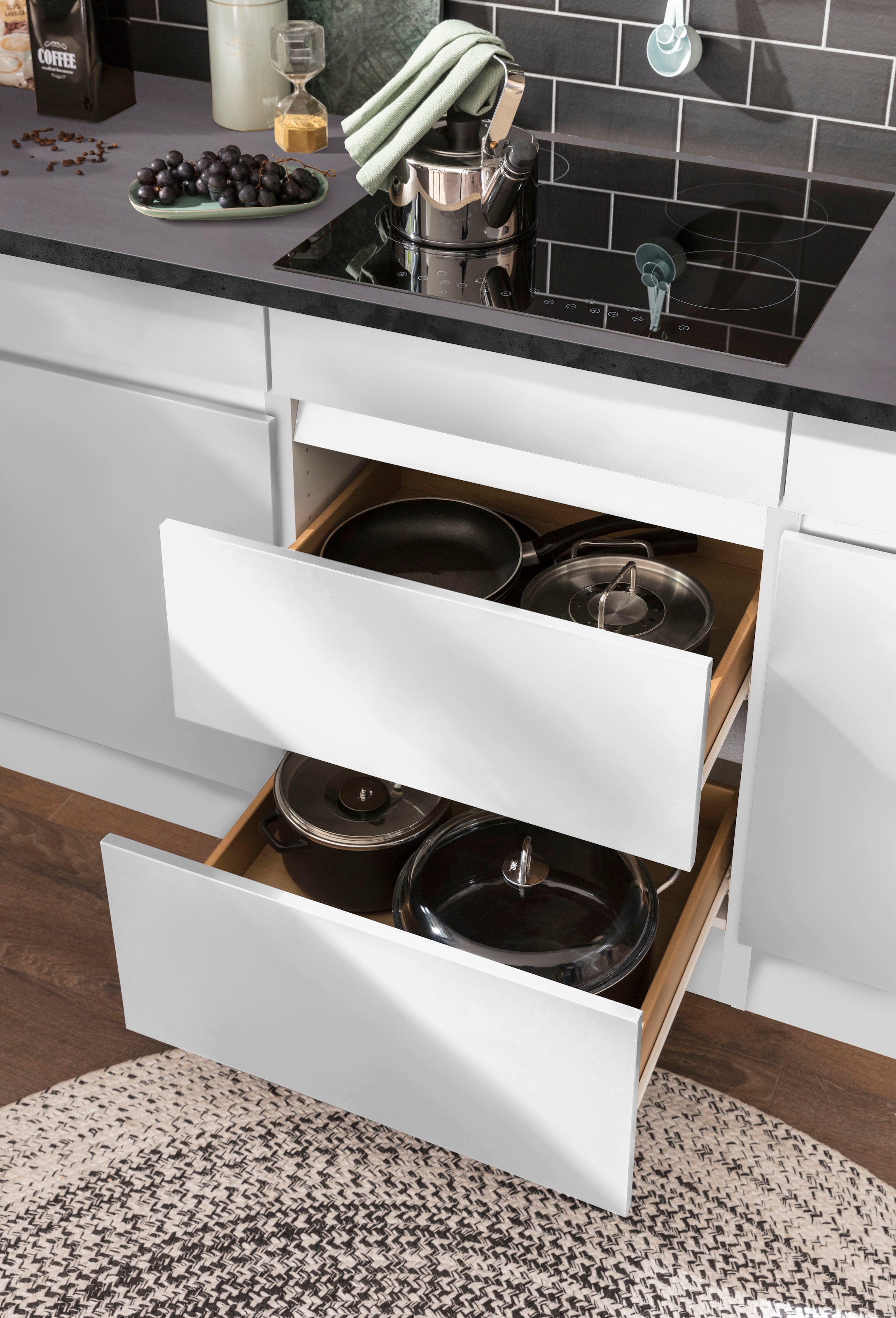 OPTIFIT Winkelküche »Roth« Stellmasse 300x175 cm, wahlweise mit E-Geräten, mit Apothekerschrank