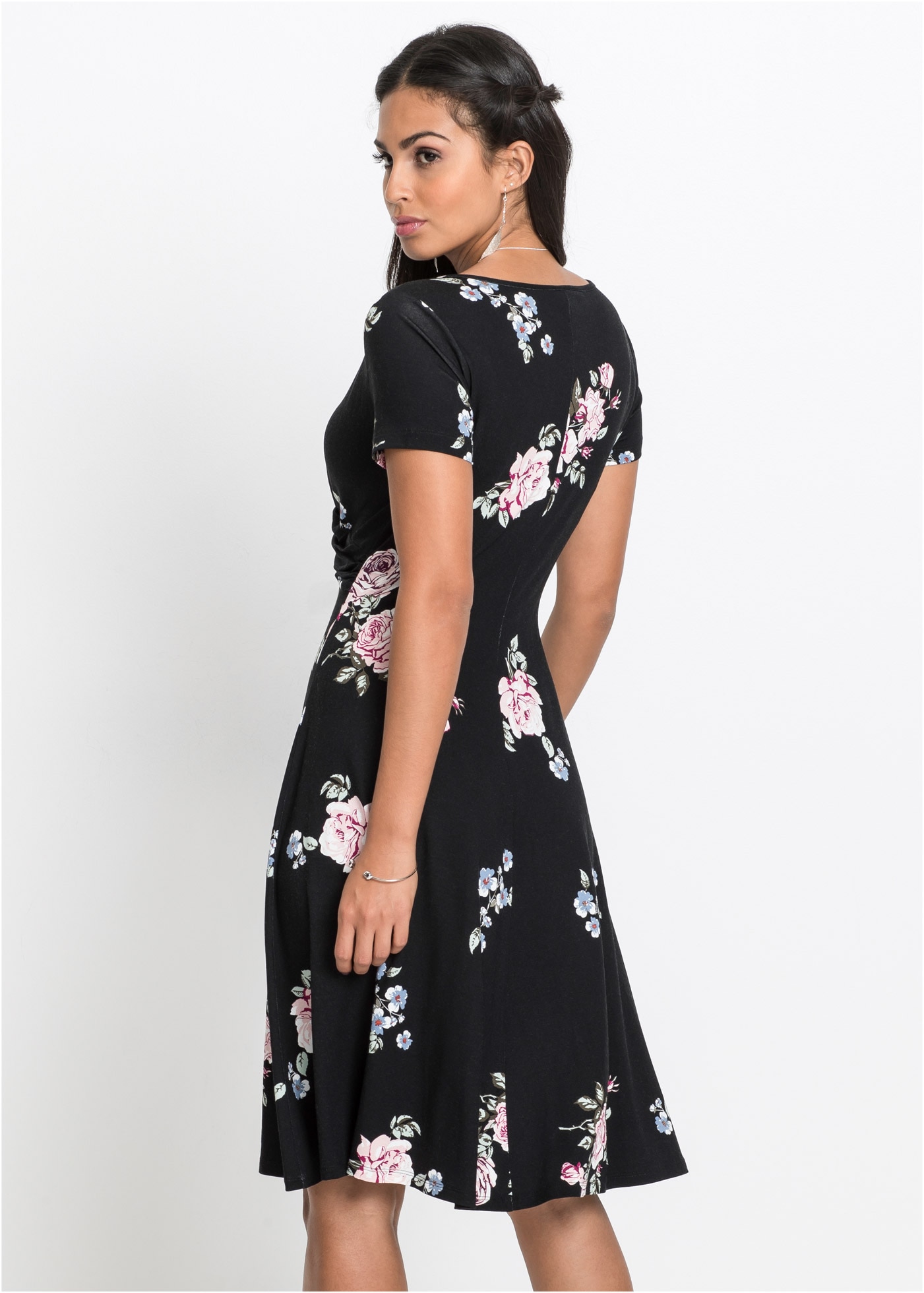 bonprix Jerseykleid für warme Tage, aus Viskose und Elasthan, ausgestellte Passform