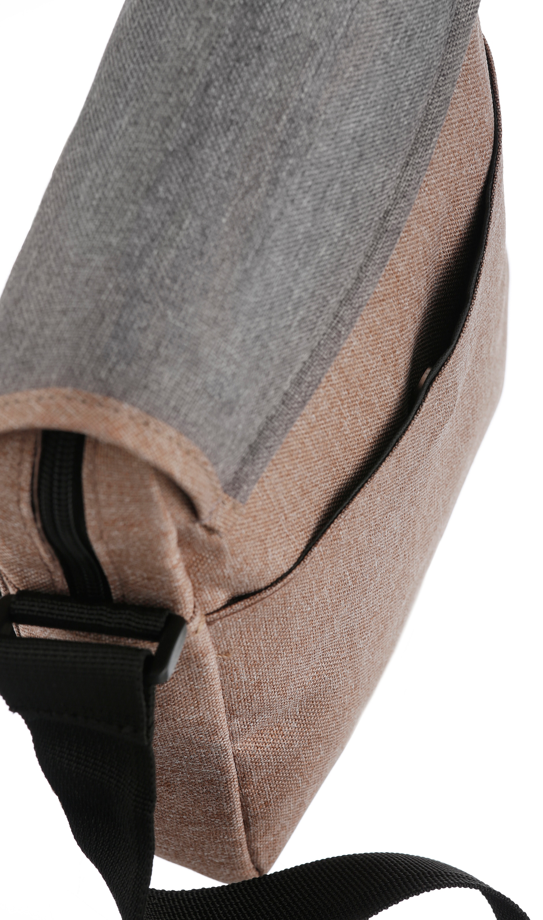 KangaROOS Sac à bandoulière »Creek« in schickem Design