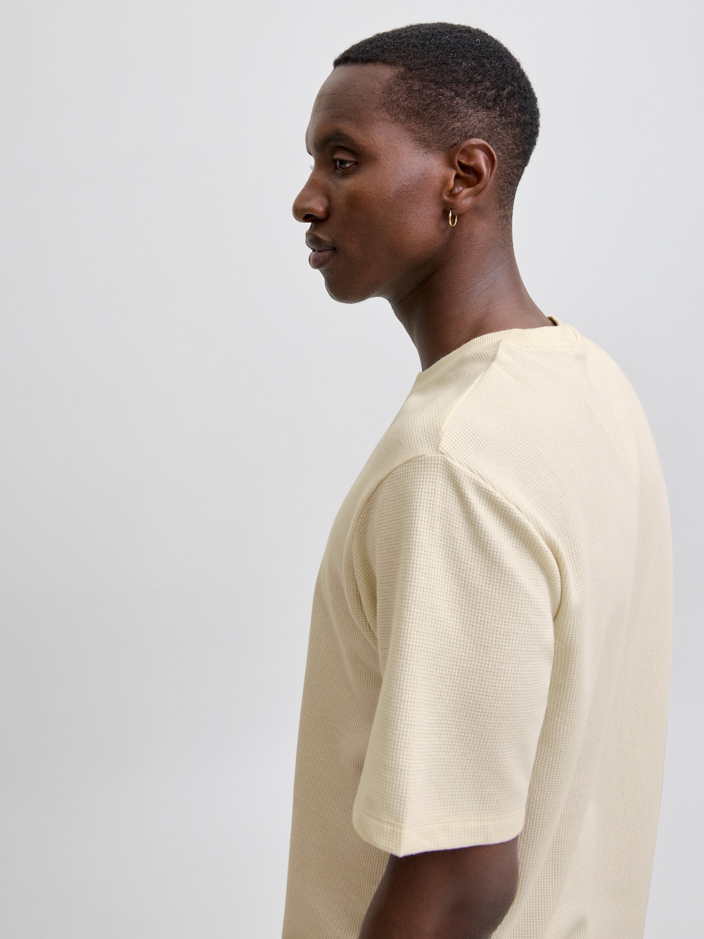 Jack & Jones Shirt à col rond »JJEAUSTIN TEE SS NOOS« Materialmix, relaxed fit