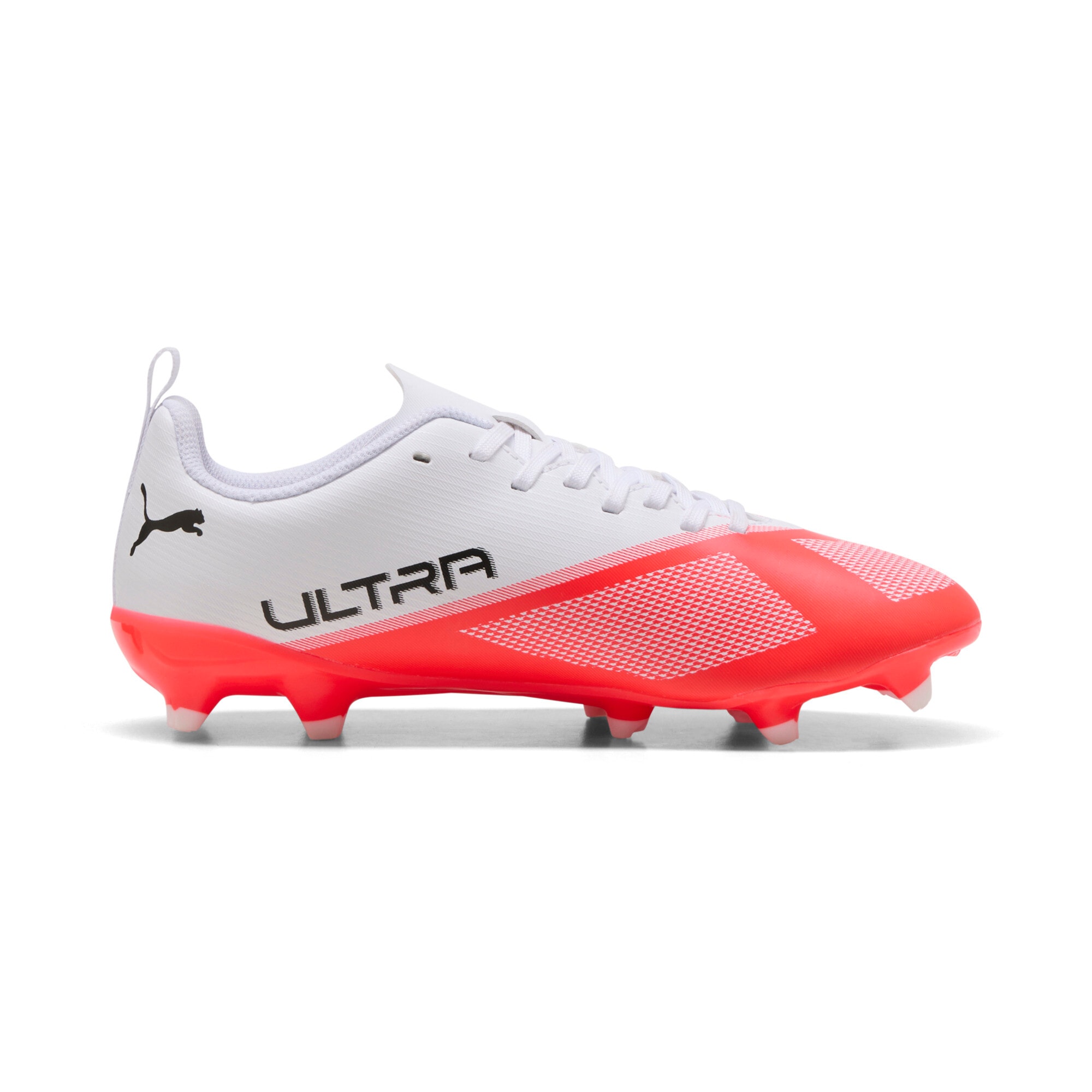 PUMA Chaussure de football »ULTRA 7 PLAY FGAG JR«  pour terrains en gazon et gazon synthétique, pour adolescents
