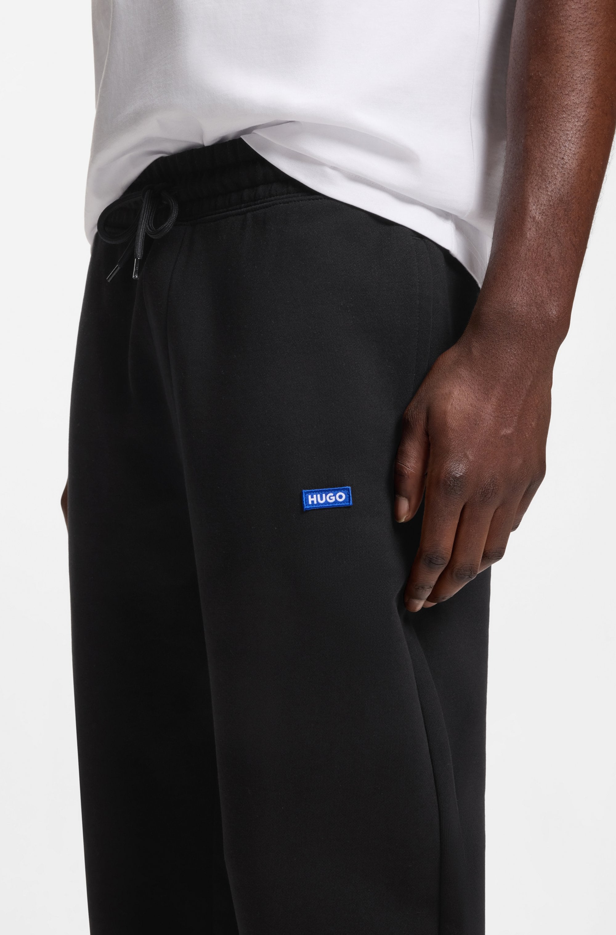 HUGO Blue Pantalon de jogging »Napin«  mit kleinem Logo-Patch