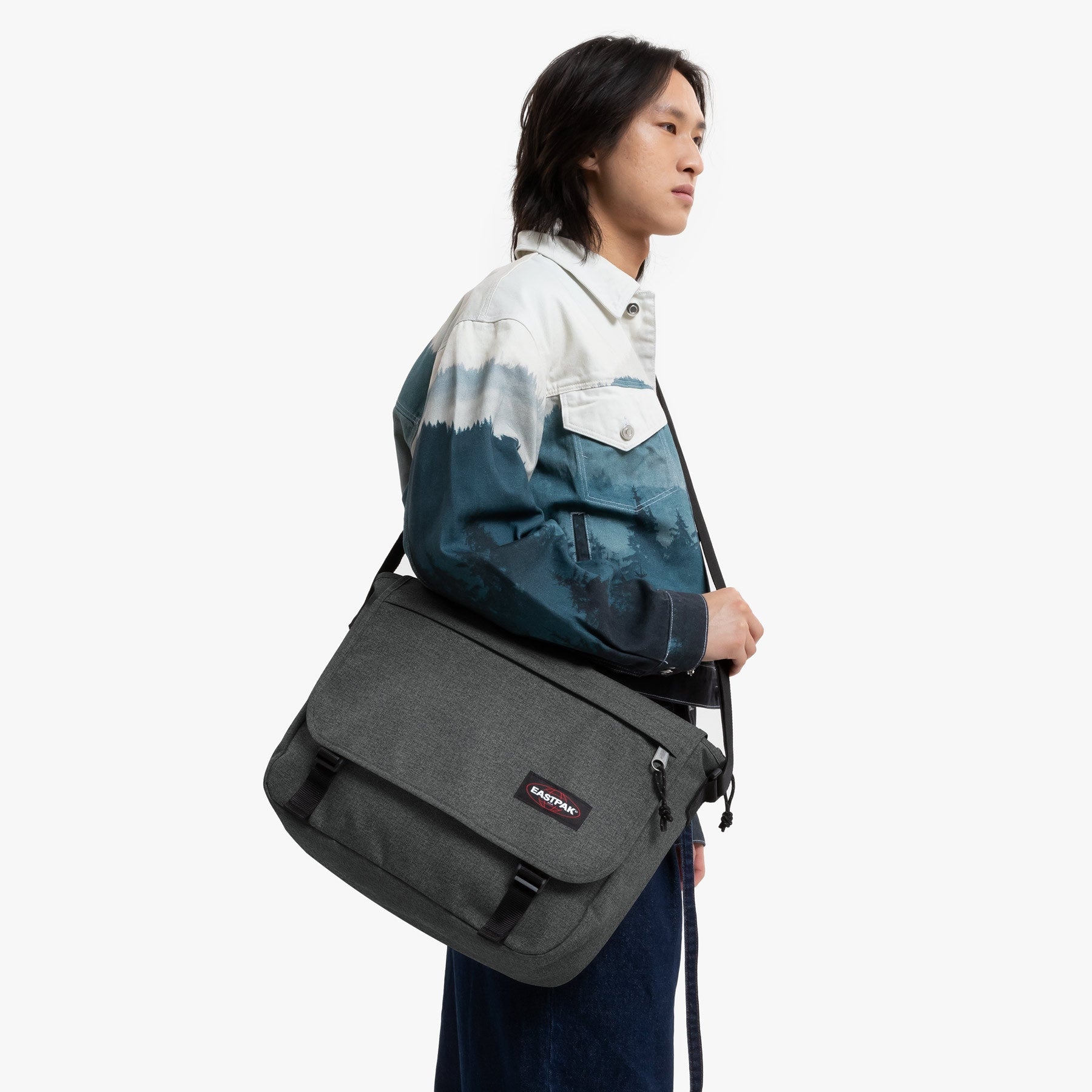 Eastpak Sac de messager »Delegate +« Umhängetasche Arbeitstasche Schultasche