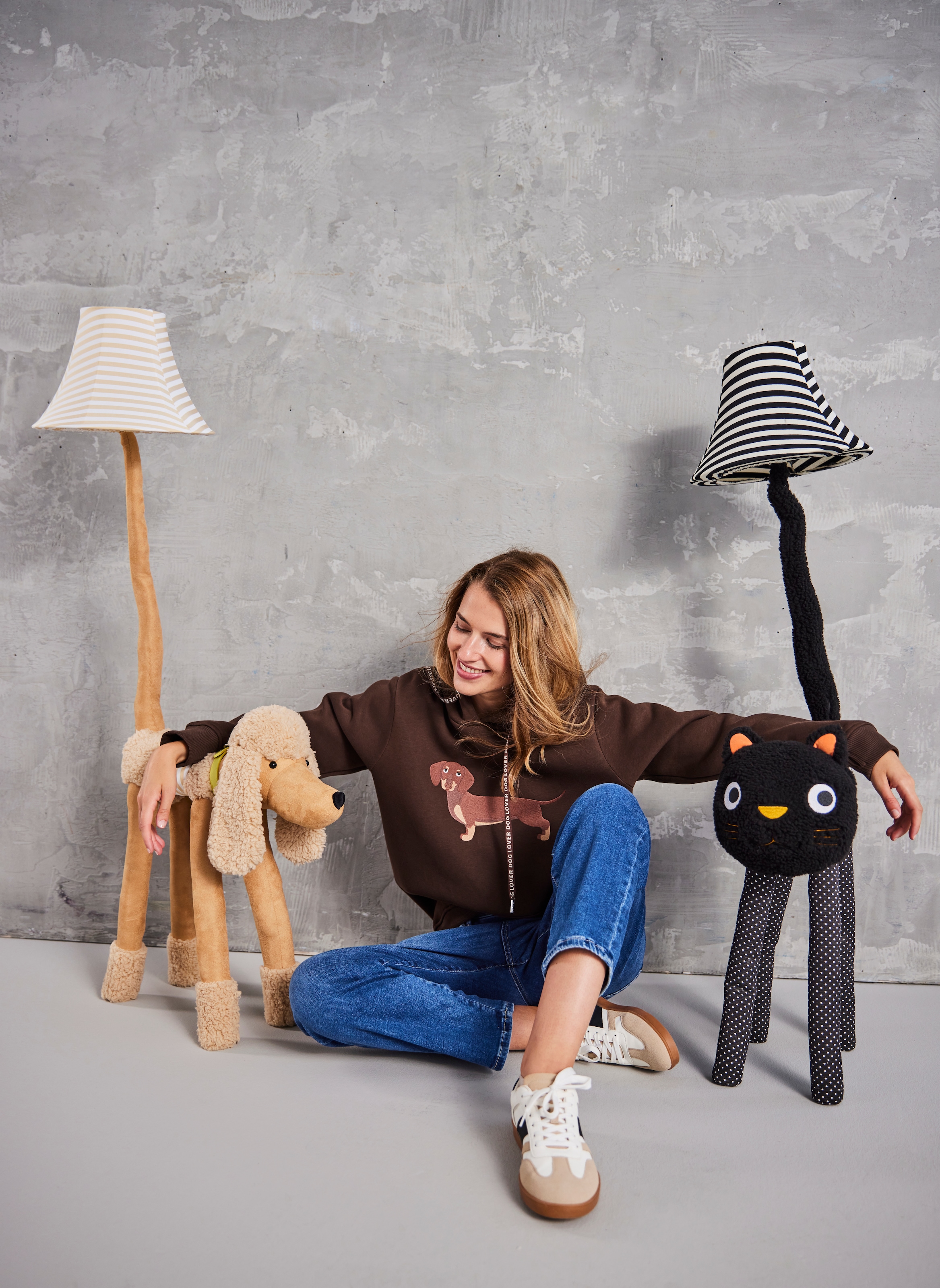 Zwillingsherz Hoodie »"Dackel"« Stickerei vorne, weiche Fleeceinnenseite, bedruckte Kordel