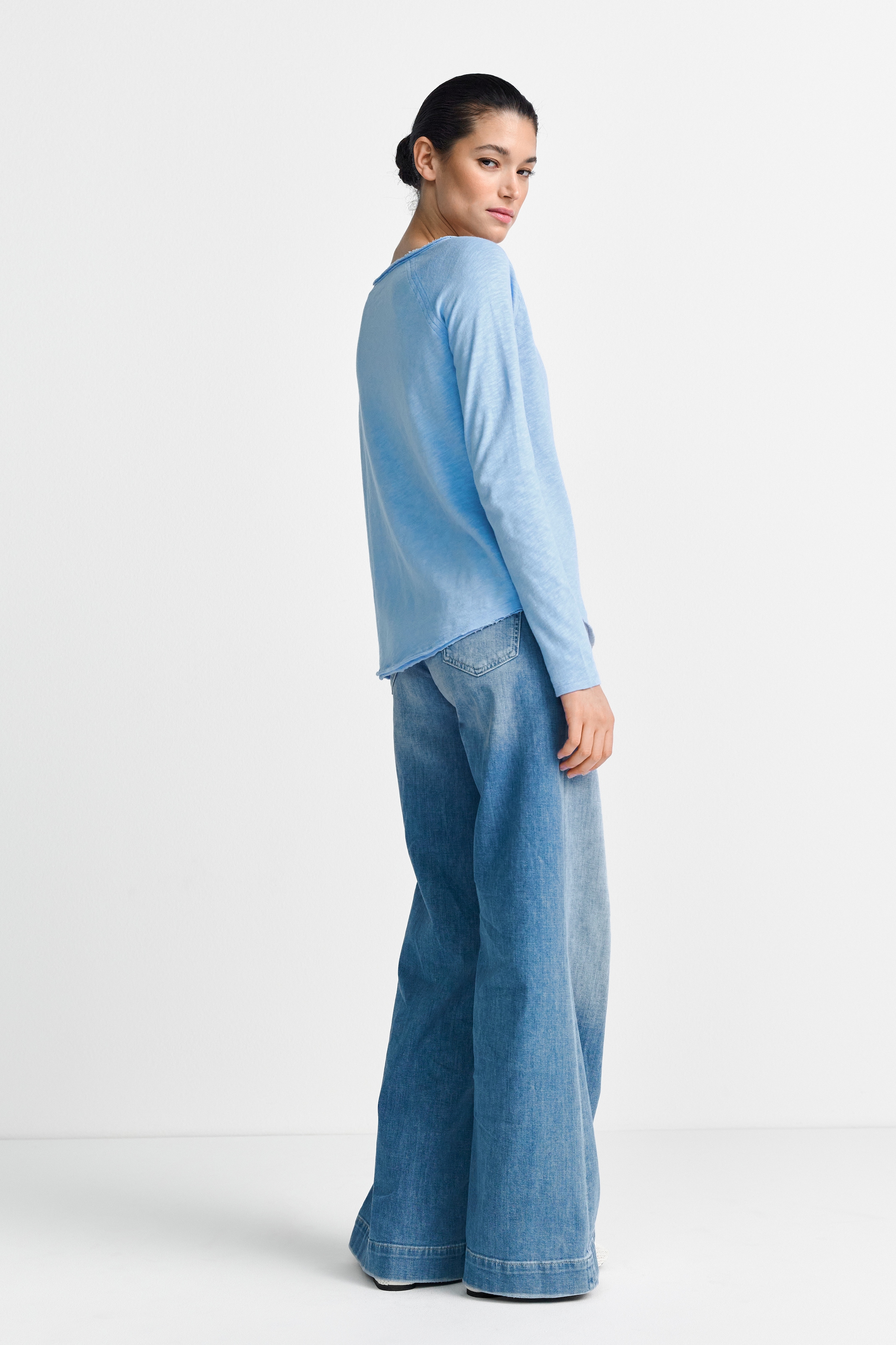 RICHROYAL Langarmshirt »2409 O HJ LS« mit offener Ausschnittkante und Saum