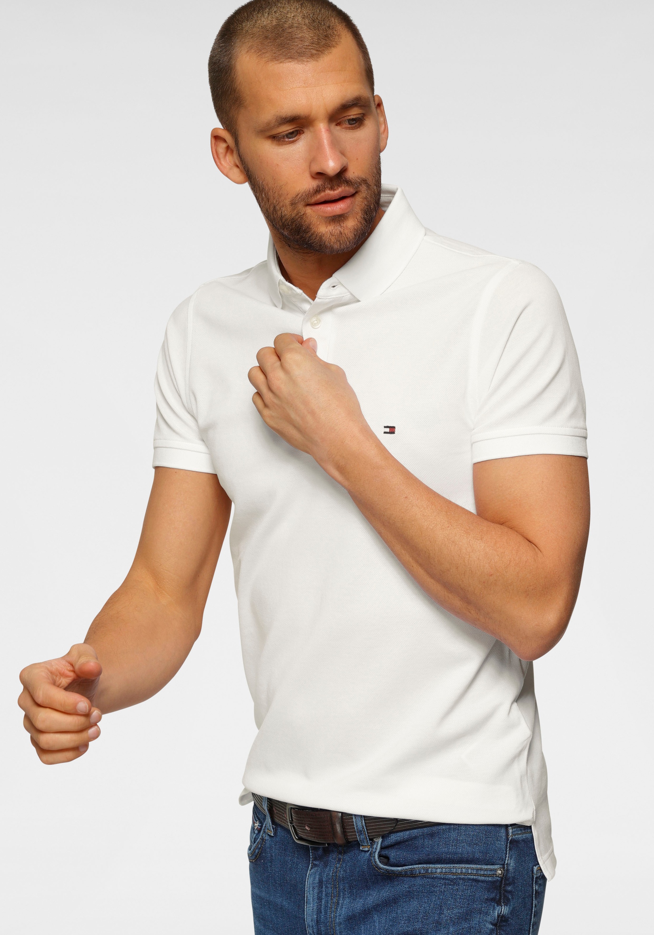 Tommy Hilfiger Polo »1985 SLIM POLO mit Stickerei und Piqué-Qualität« unifarben, casual, slim fit, Baumwollmix, Polokragen