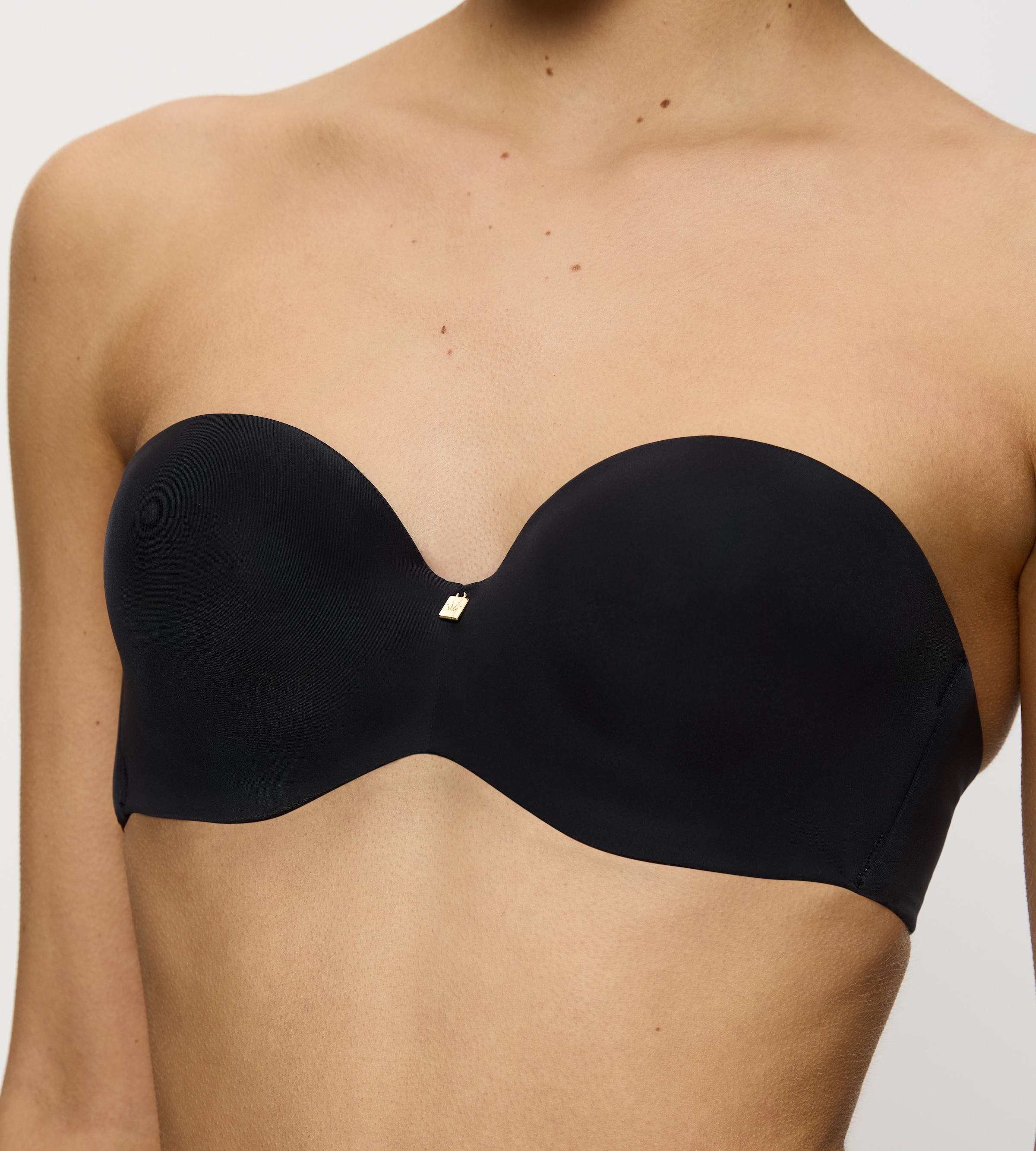 Triumph Balconette-BH »Body Make-Up Essentials« Stretch-Spitze, Multiway-Träger abnehmbar, weich, feminin