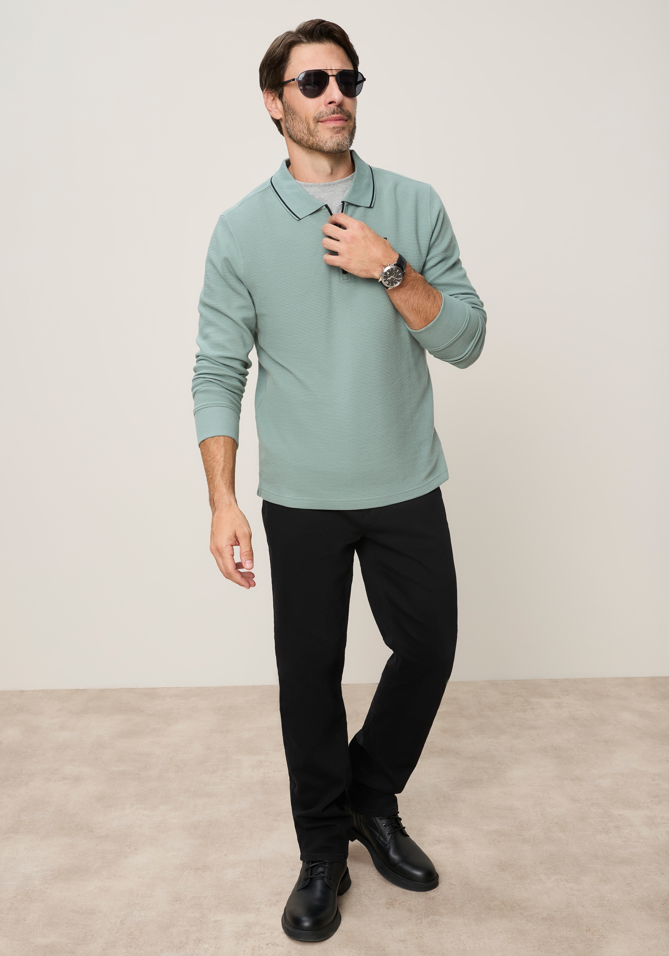 Man's World Sweatshirt »mit Polokragen«, Bequem wie ein Sweatshirt. Smart wie ein Polo.
