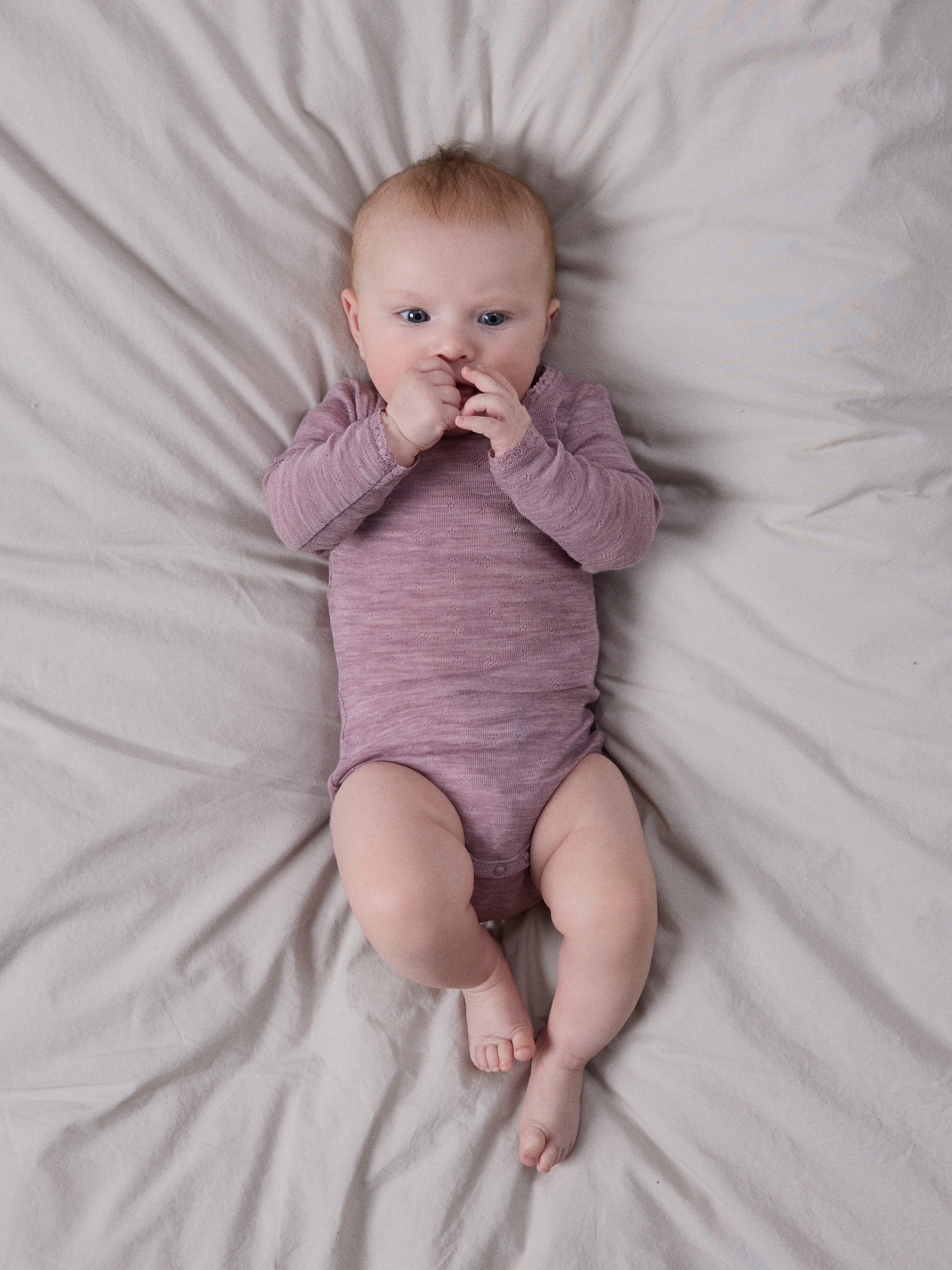 Name It Body à manches longues »NBFWANG WOOL NEEDLE LS BODY SOLID NOOS« en pure laine mérinos