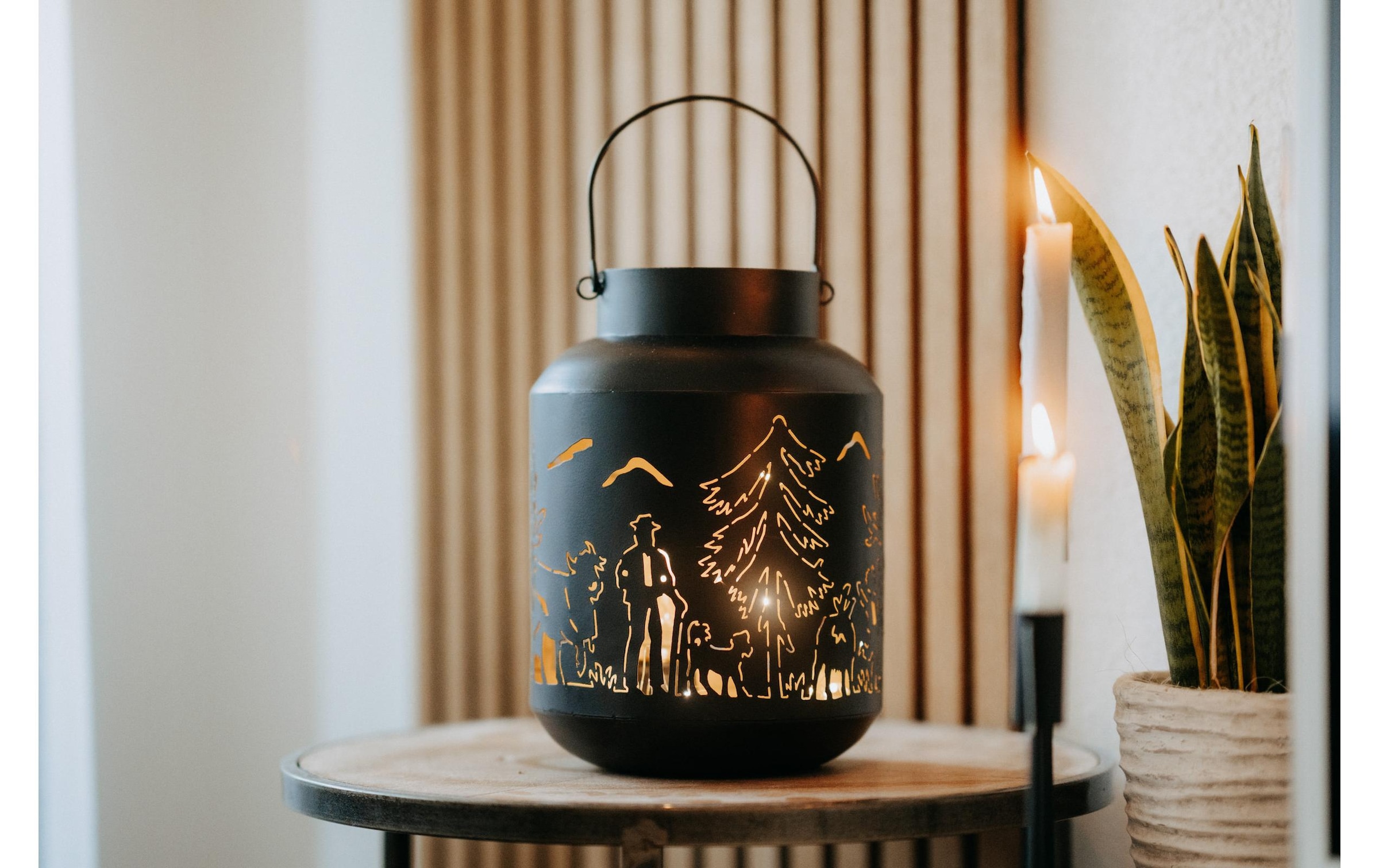 Kadastar Lanterne à bougie »Alpaufzug Familie 27 cm« Laterne Scherenschnitt