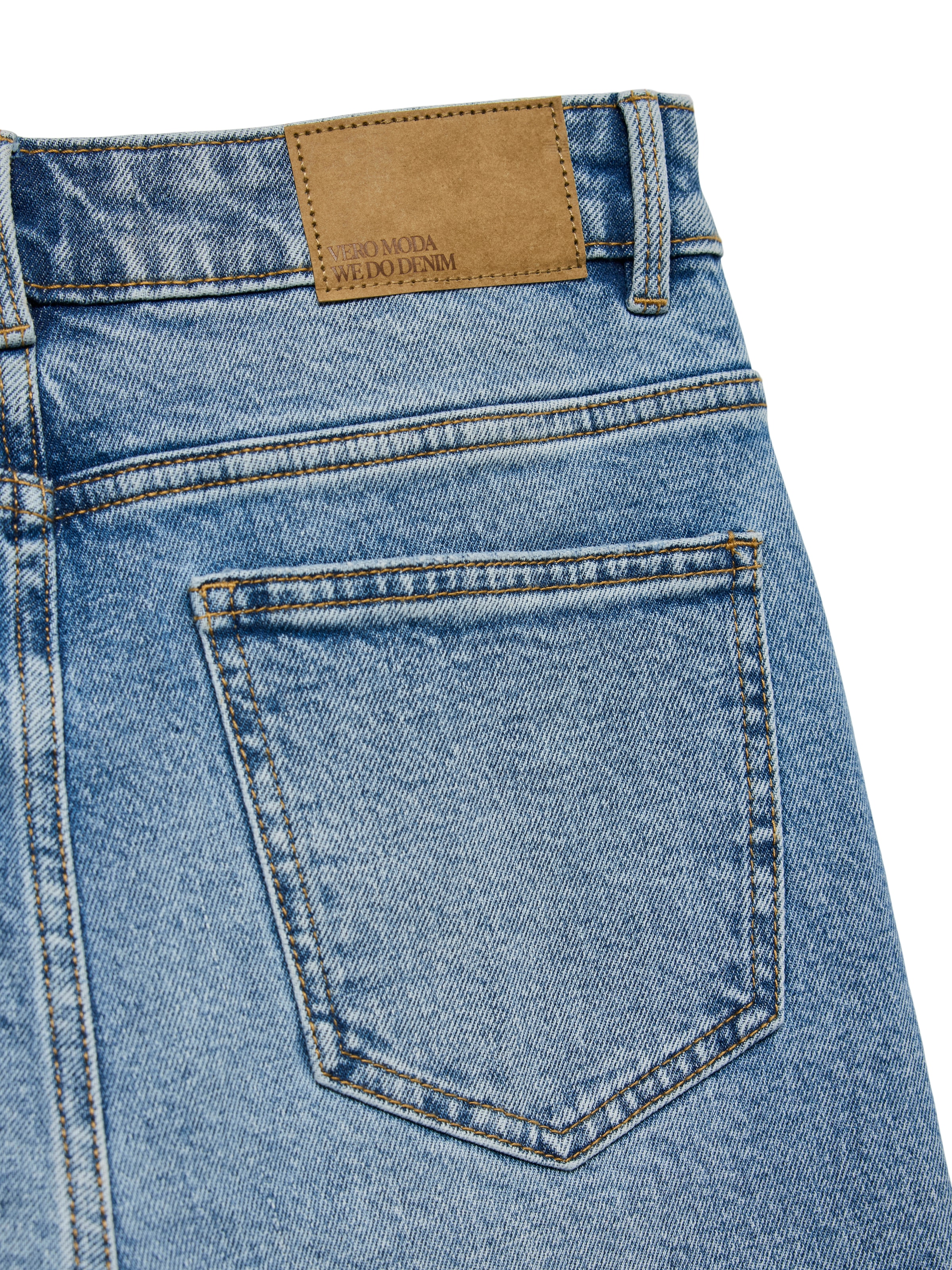 Vero Moda Jeans droit »VMBRENDA« mit leicht ausgefranstem Saum, stonewashed für einen Used-Look