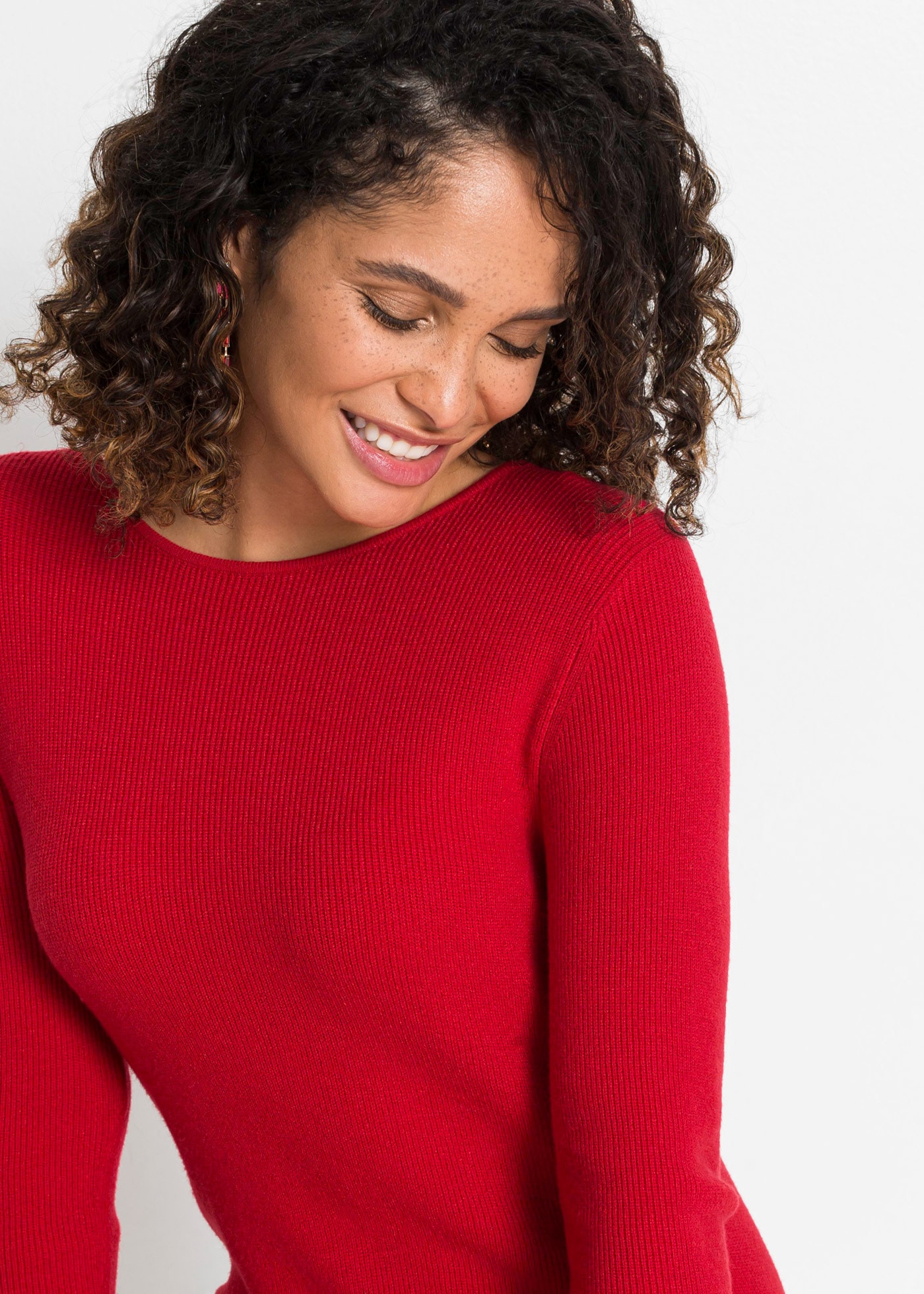 bonprix Strickkleid für modischen Auftritt, aus Viskose, Polyamid und Polyester