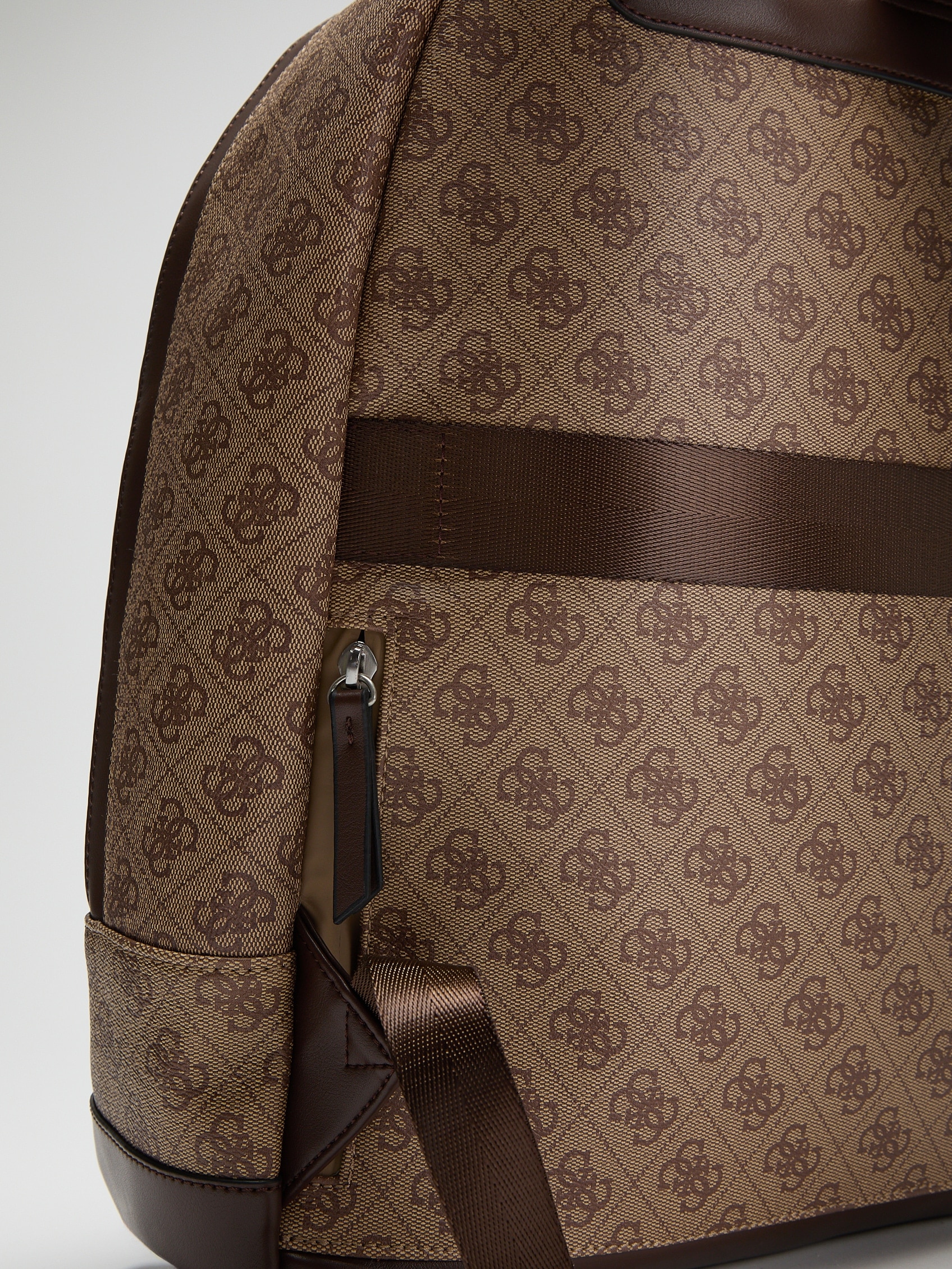 Guess Sac à dos »MILANO BACKPACK« Cityrucksack, Freizeitrucksack mit Reissverschluss-Vordertasche