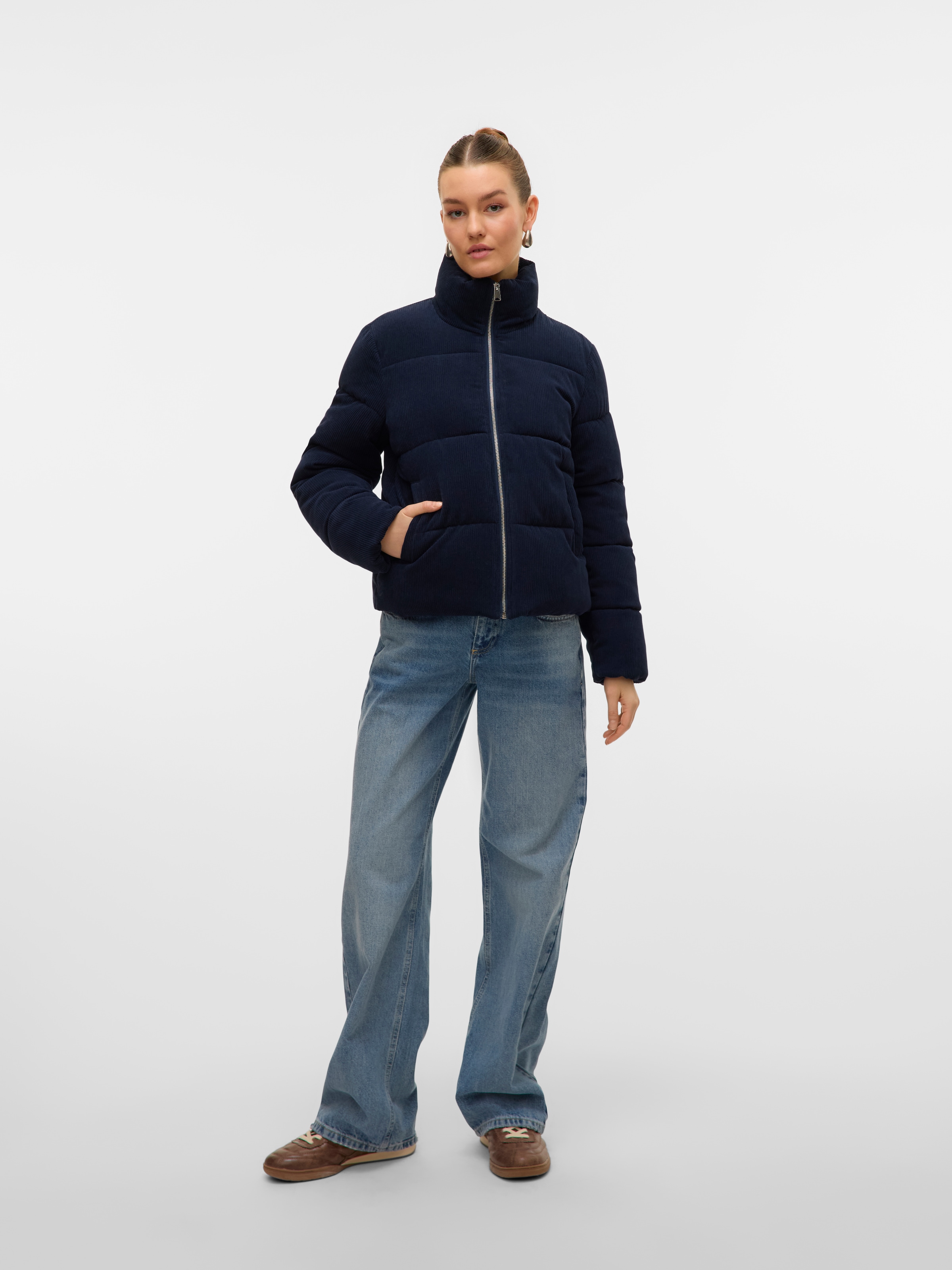Vero Moda Veste matelassée »VMDEBRA SHORT JACKET GA ENT«