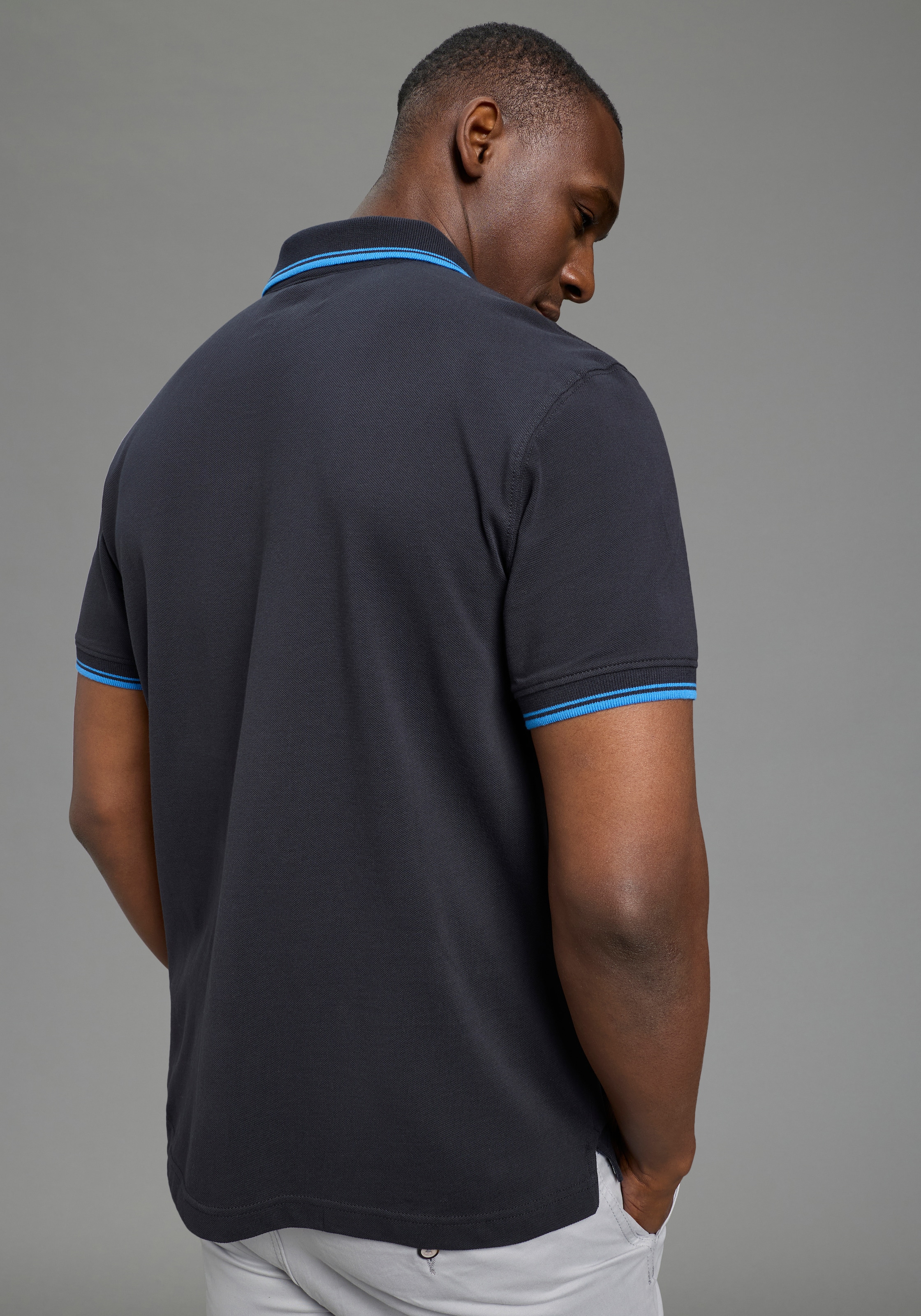 DELMAO Polo »Neue Kollektion!« normale Passform, Kurzarm, mit Stickerei