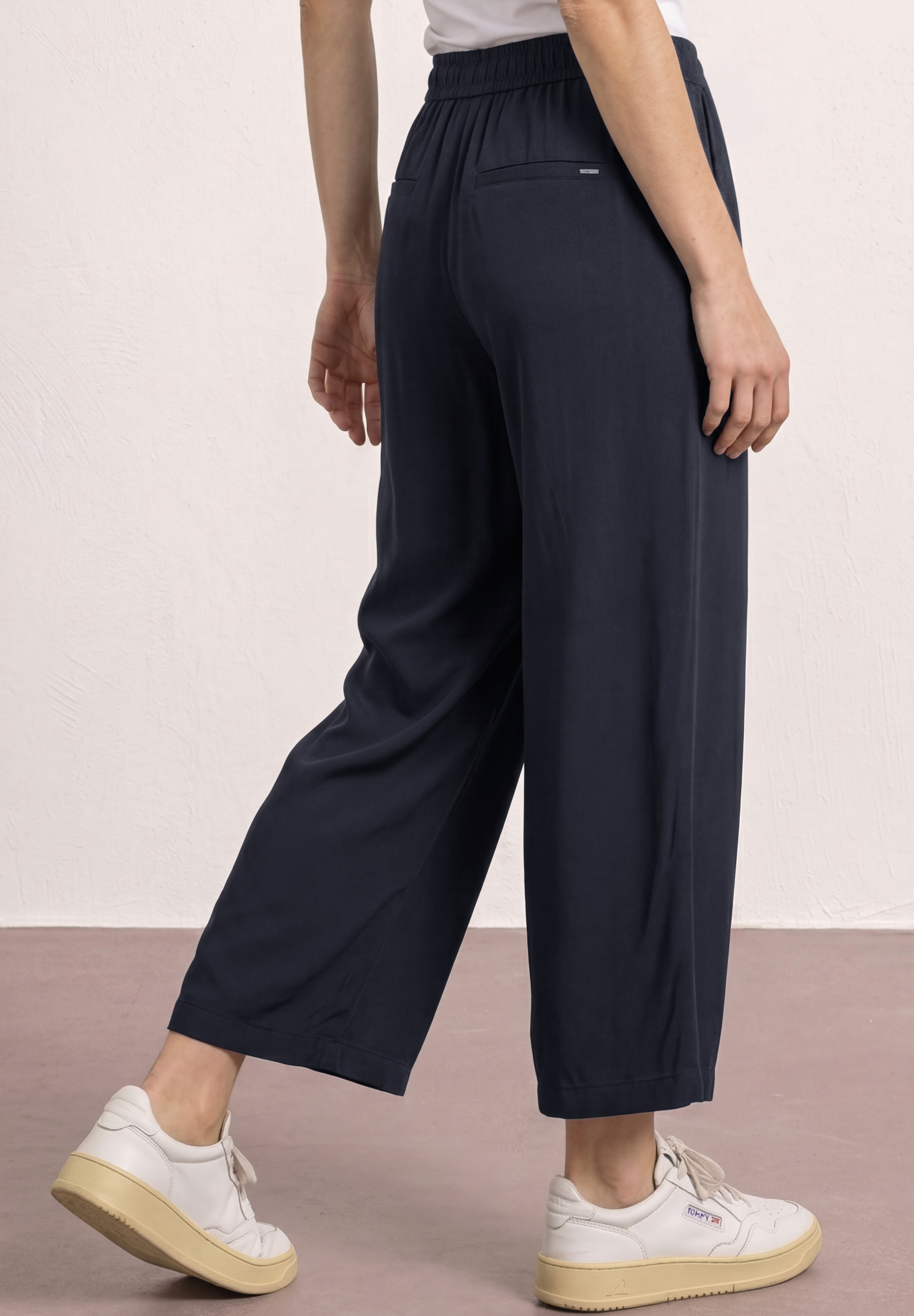 STREET ONE Pantalon en tissu »Style Emee«  Pantalon d'été 3/4 avec taille élastique et cordon de serrage