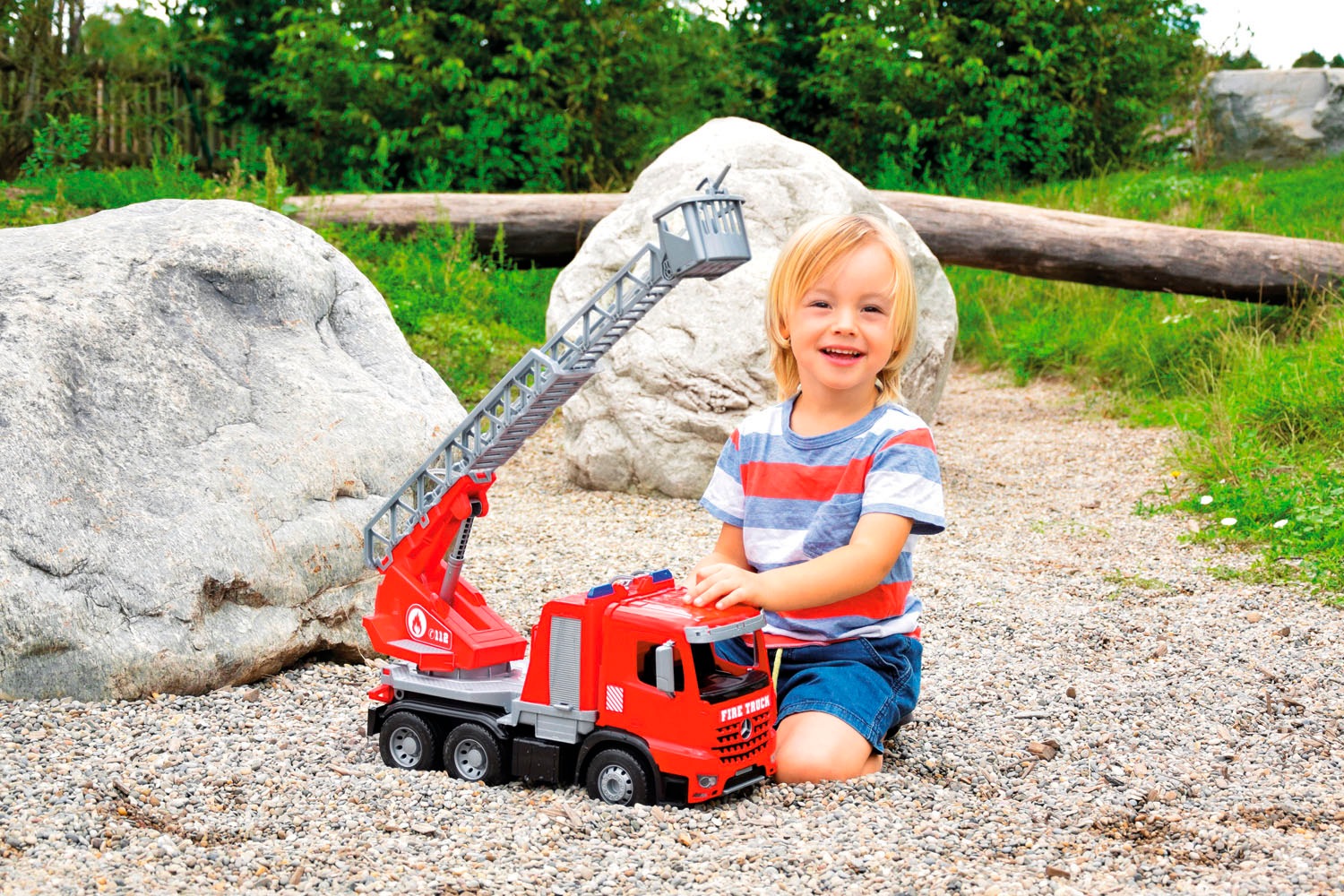 Lena® Spielzeug-Feuerwehr »Worxx, Leiterfeuerwehr Mercedes Arocs« Made in Europe