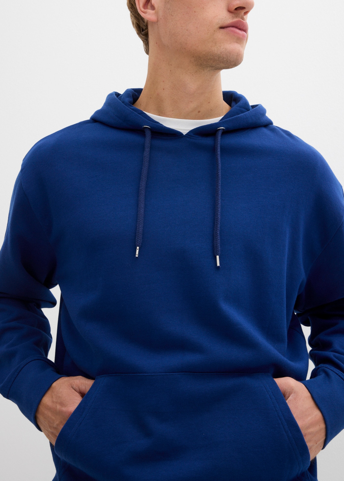 bonprix Hoodie , coupe ample, avec capuche, en coton
