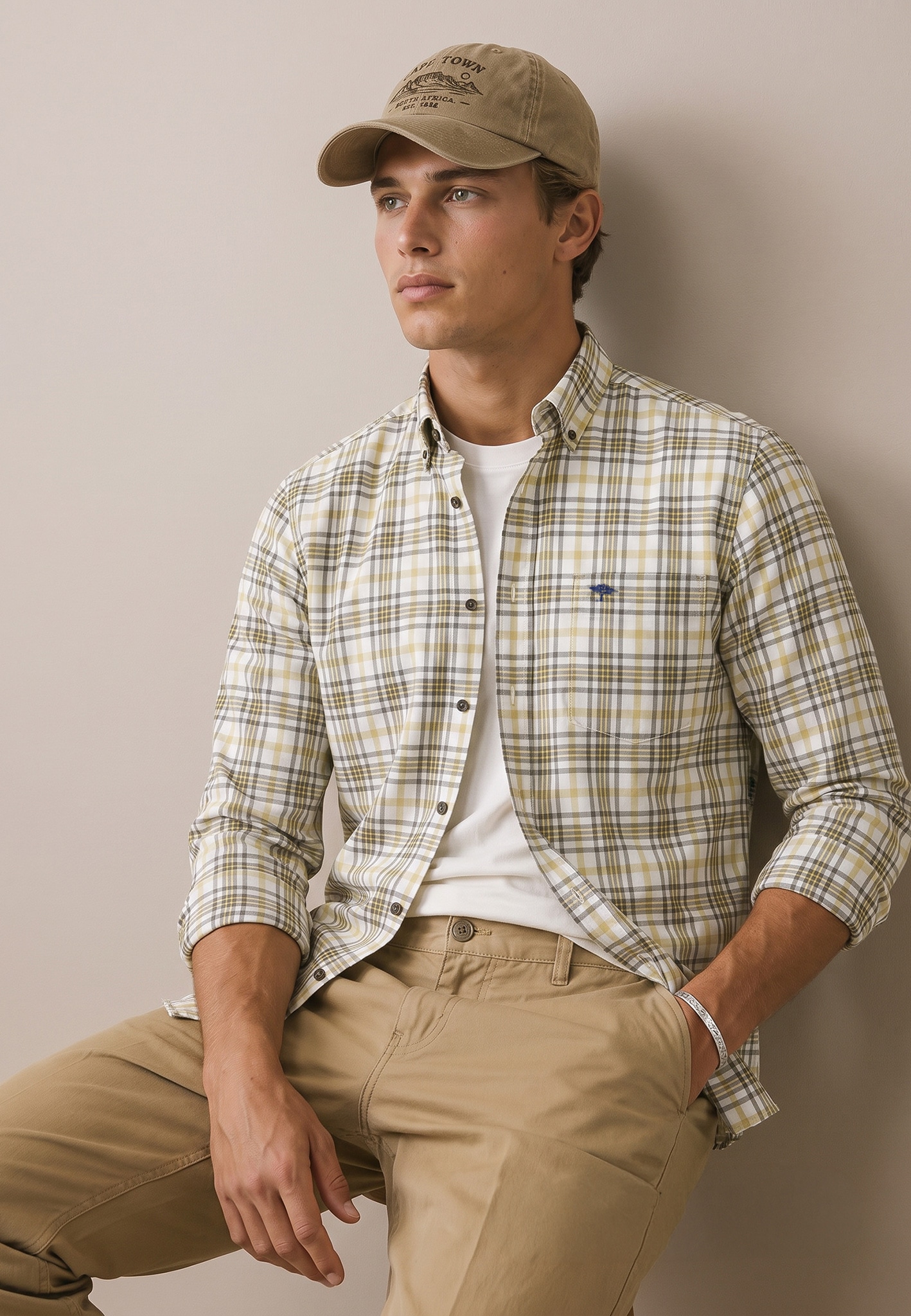 FYNCH-HATTON Chemise à carreaux avec col boutonné