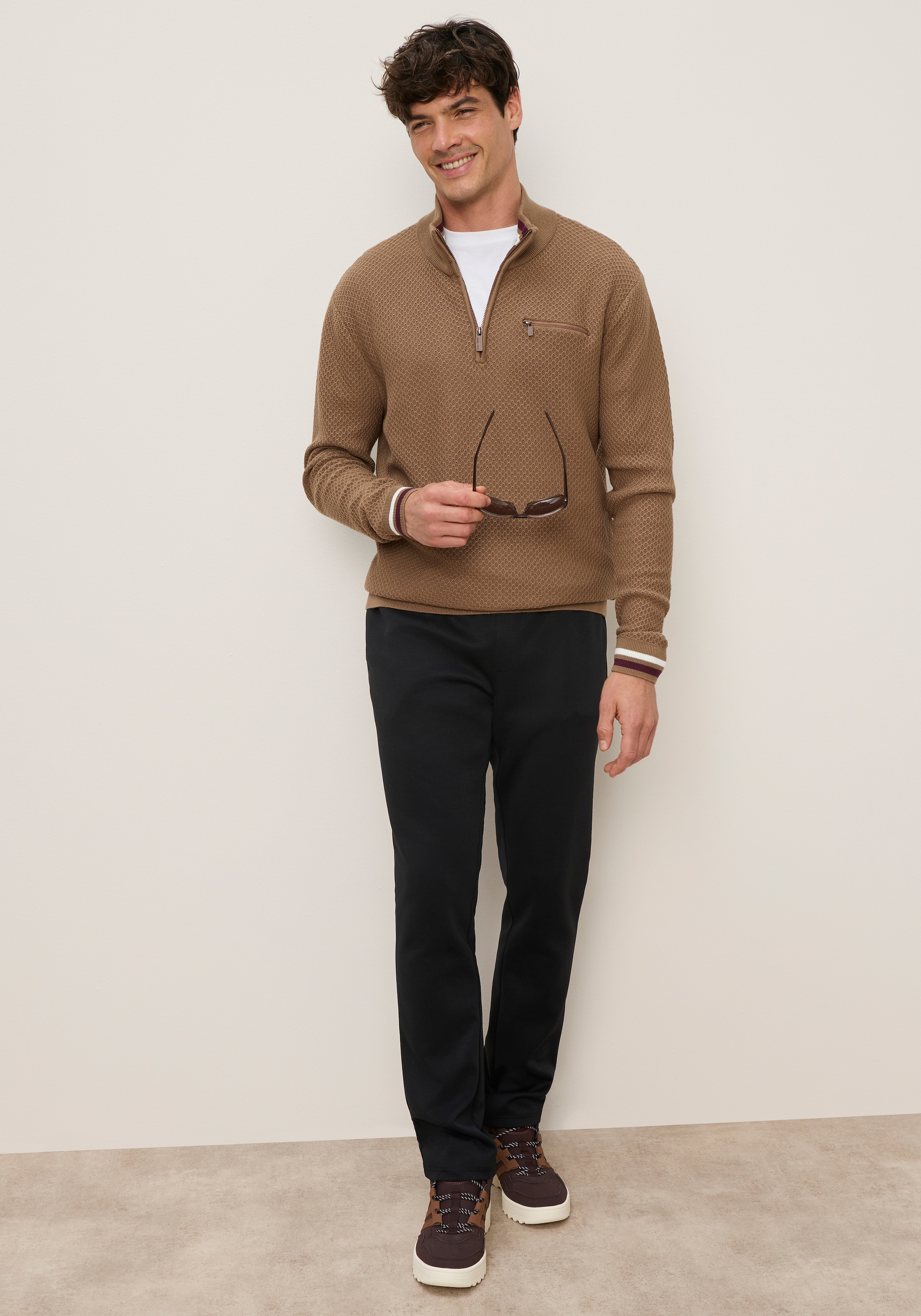 Bruno Banani Troyer »mit besonderem Charakter« structure expressive pour un aspect haut de gamme. Détails à la mode