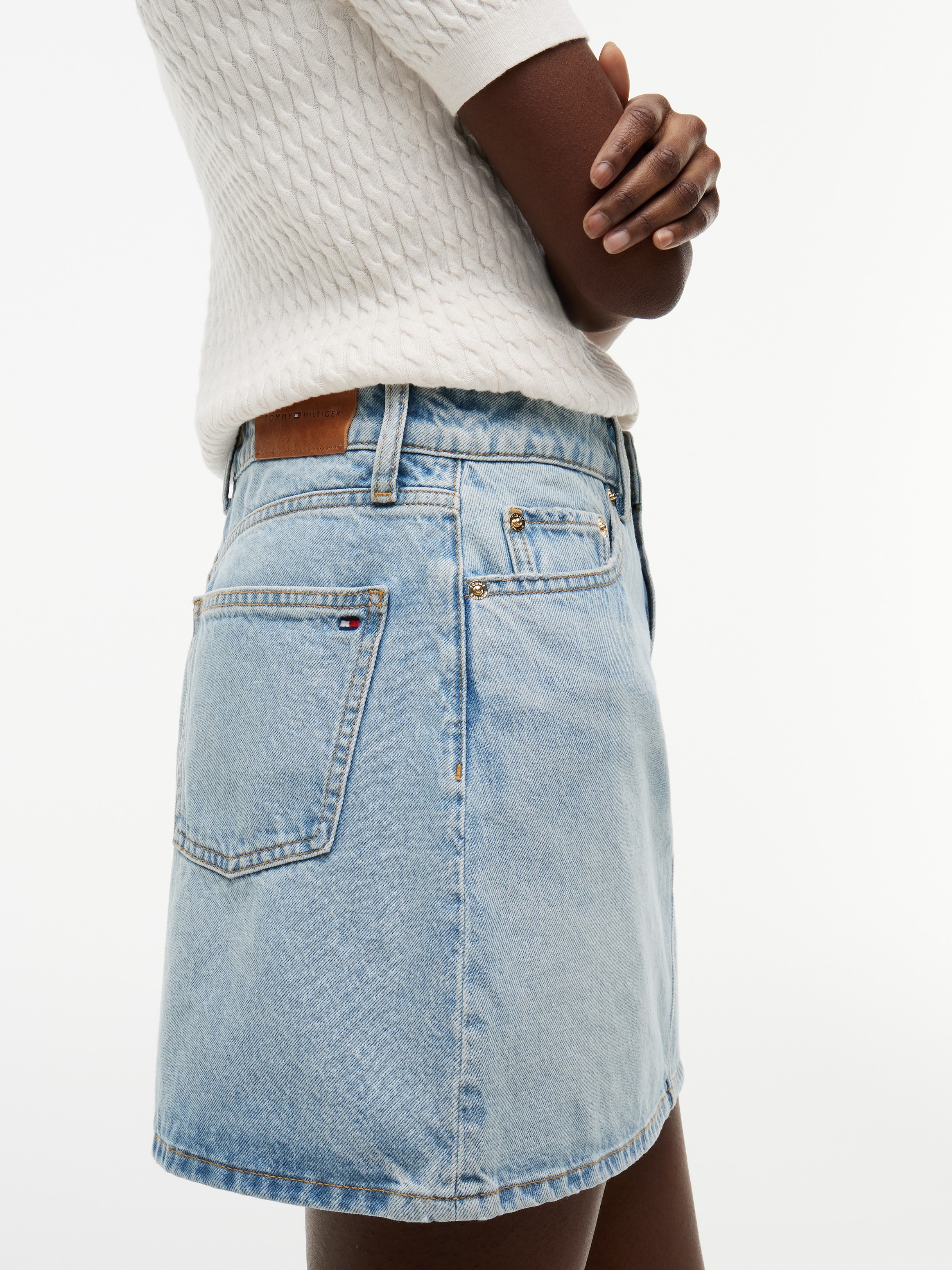 Tommy Hilfiger Jupe en jean »MINI SKIRT CAM LIGHT HW« aus Baumwolle, high waist